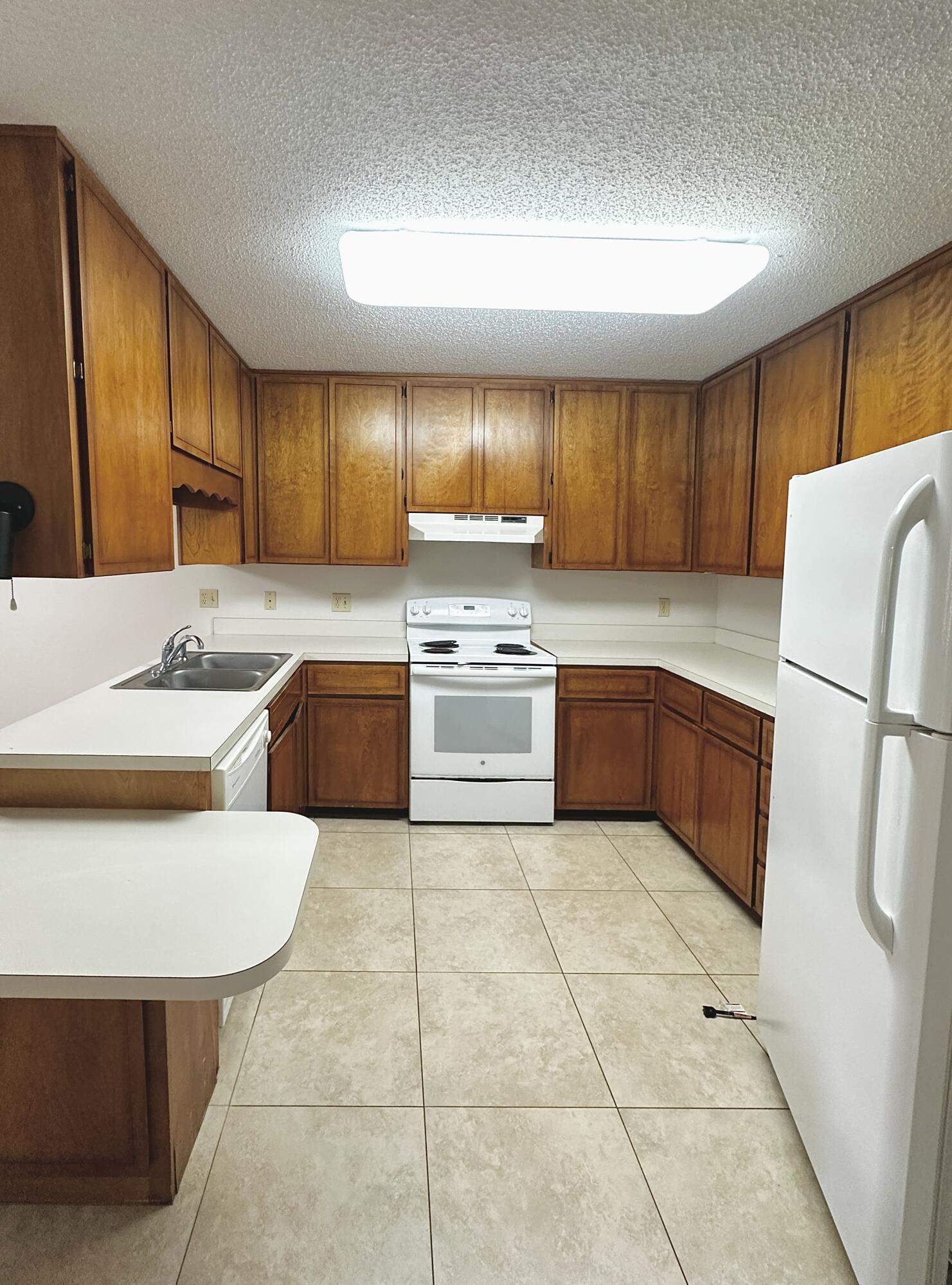 ACORN VILLAS - Residential
