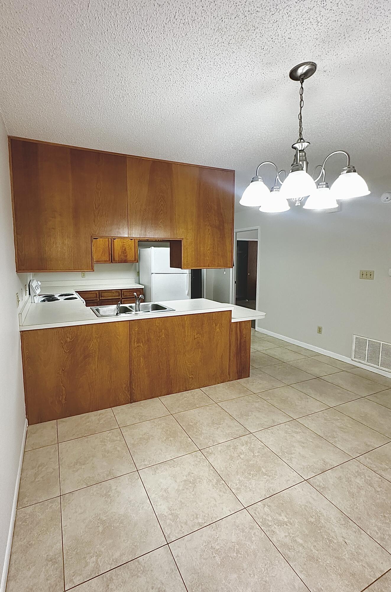 ACORN VILLAS - Residential