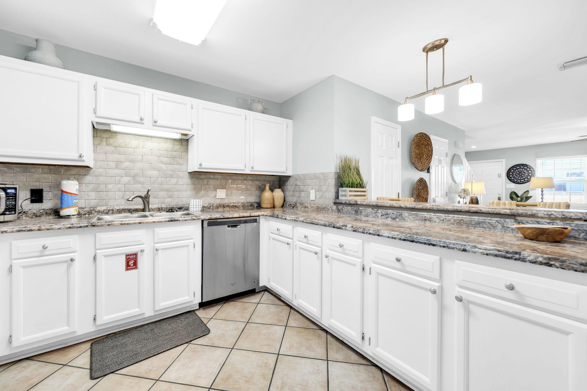 WOODLAND SHORES T/H PH 3 - Residential