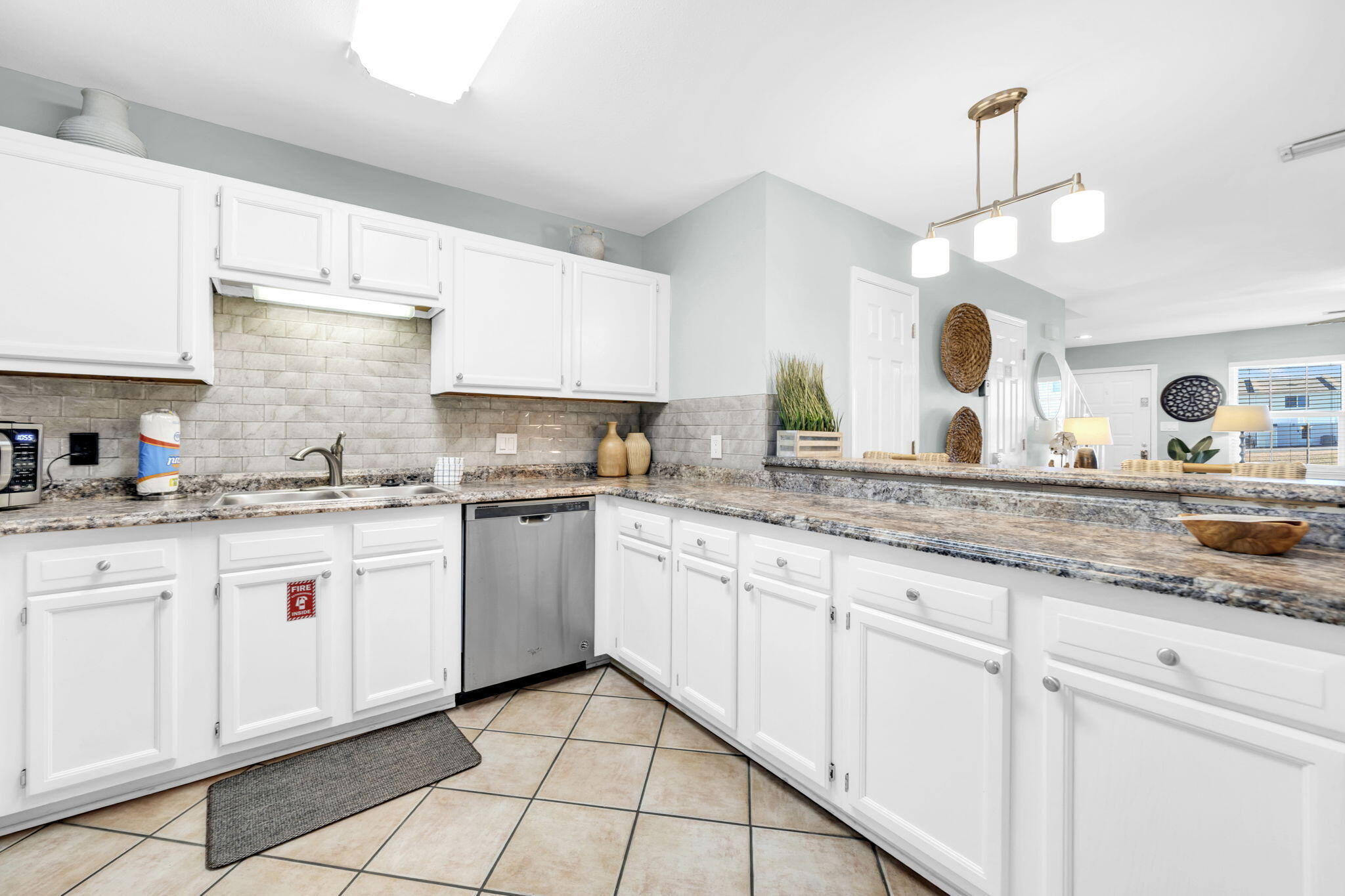 WOODLAND SHORES T/H PH 3 - Residential