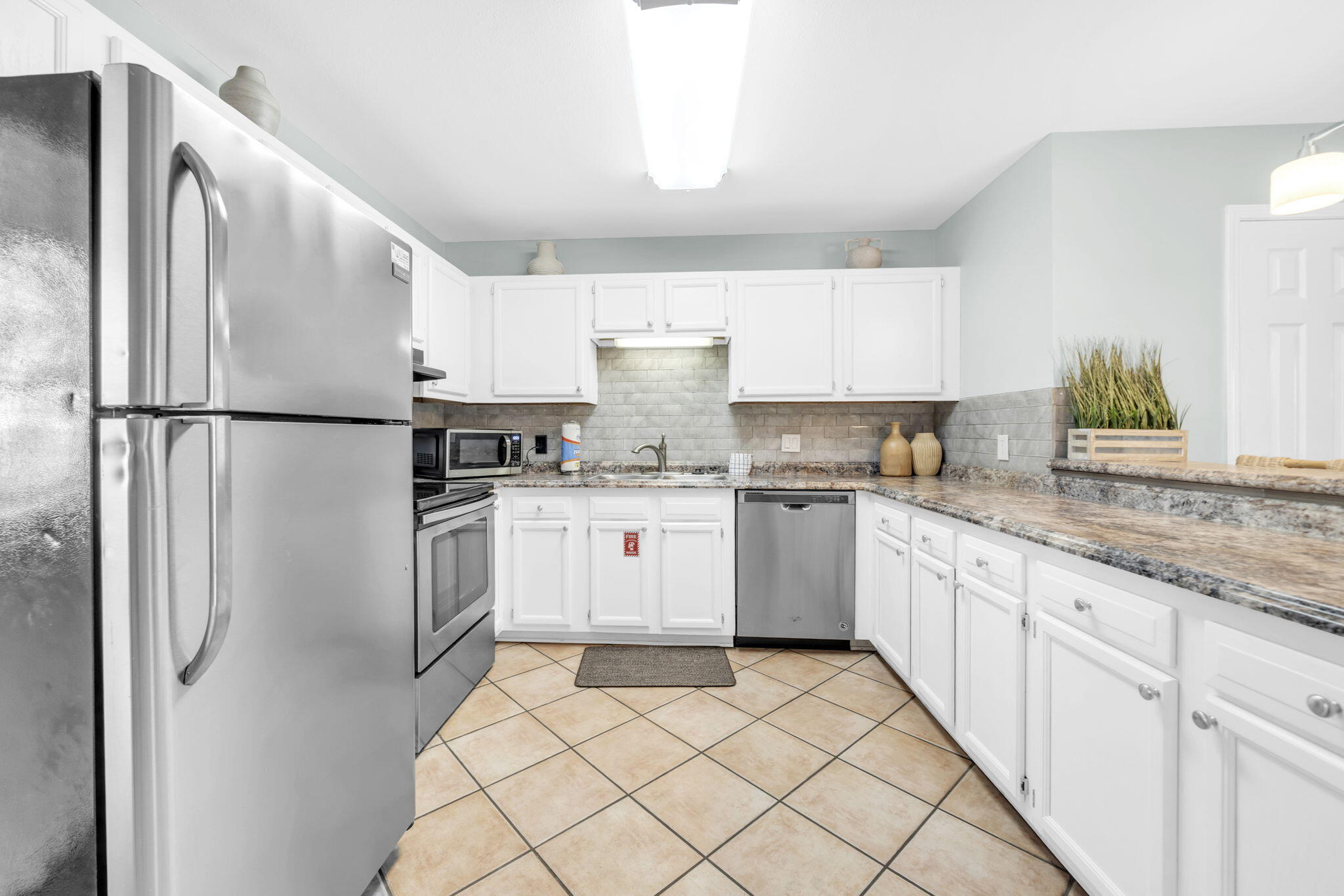 WOODLAND SHORES T/H PH 3 - Residential