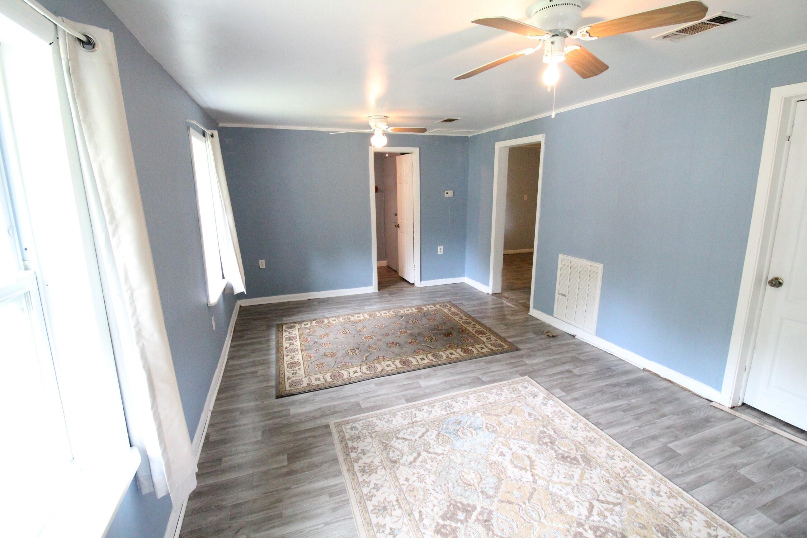 CRESTVIEW - Residential