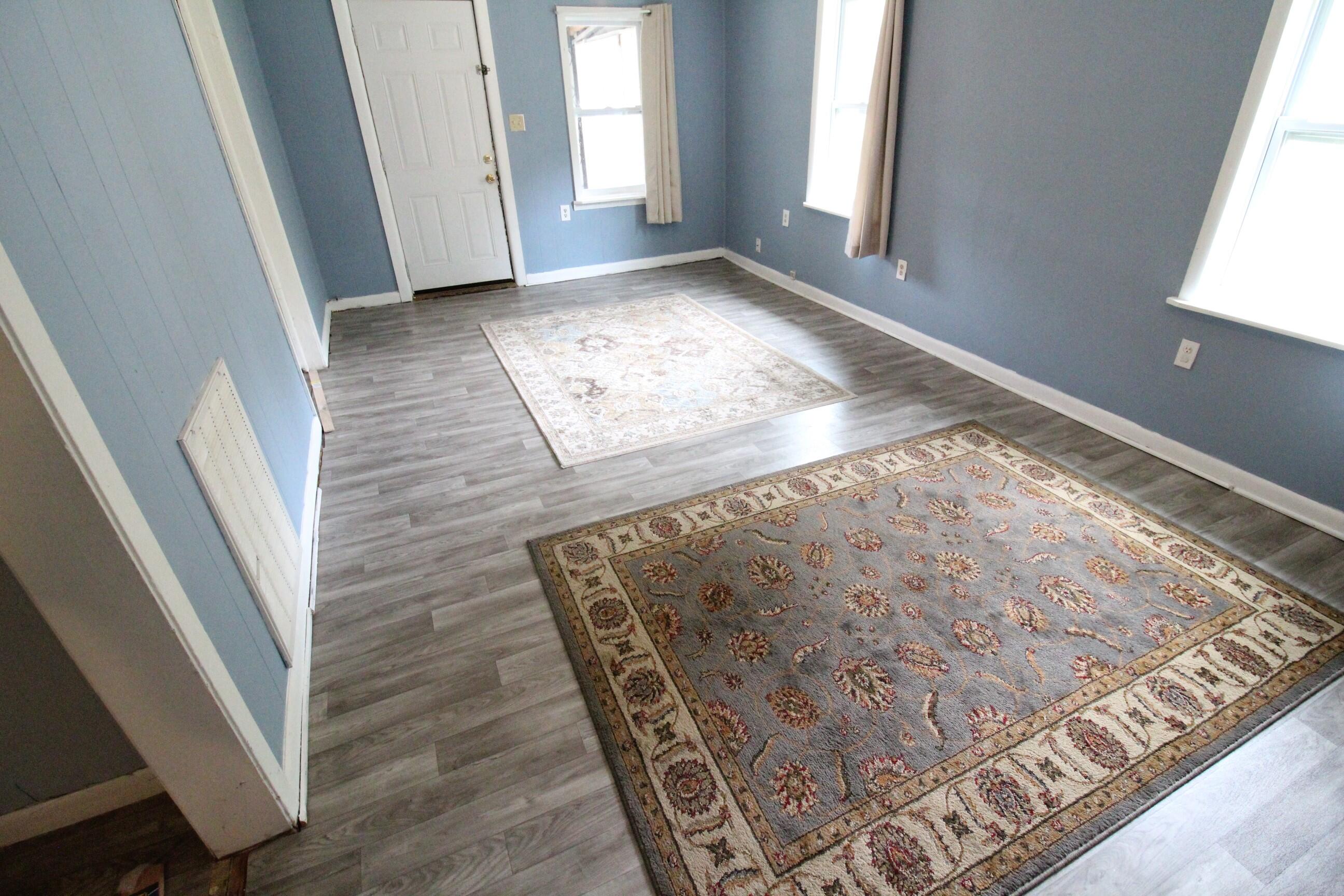 CRESTVIEW - Residential