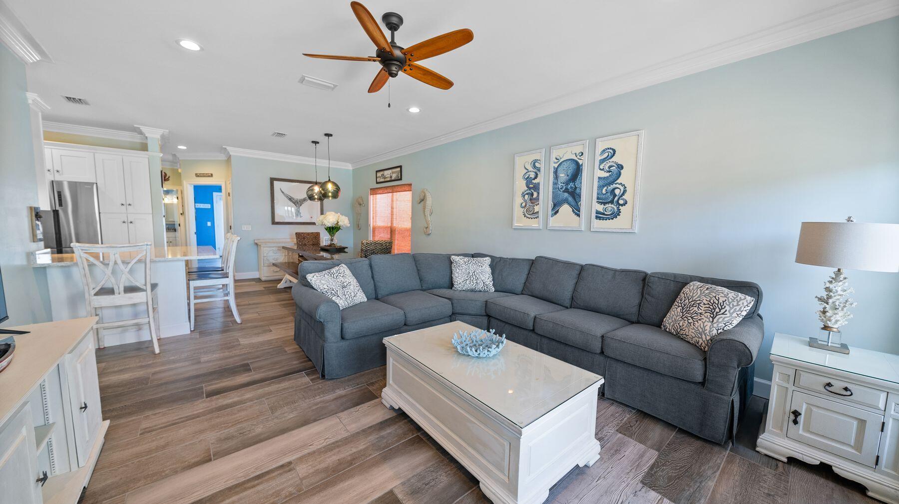LAGUNA BEACH ESTATES - Residential