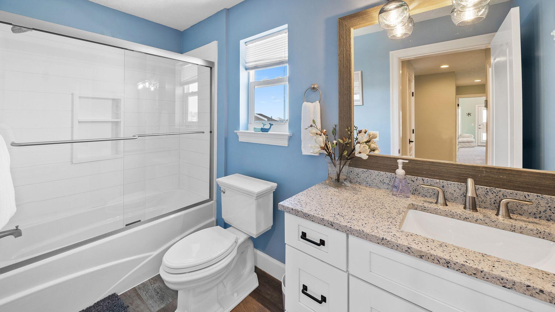 LAGUNA BEACH ESTATES - Residential