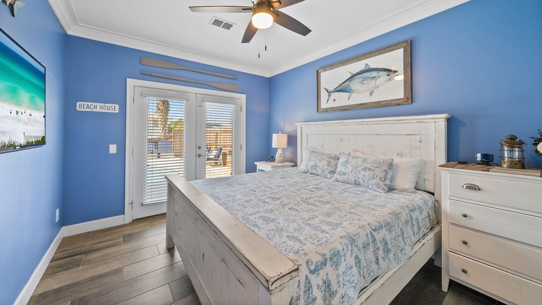 LAGUNA BEACH ESTATES - Residential