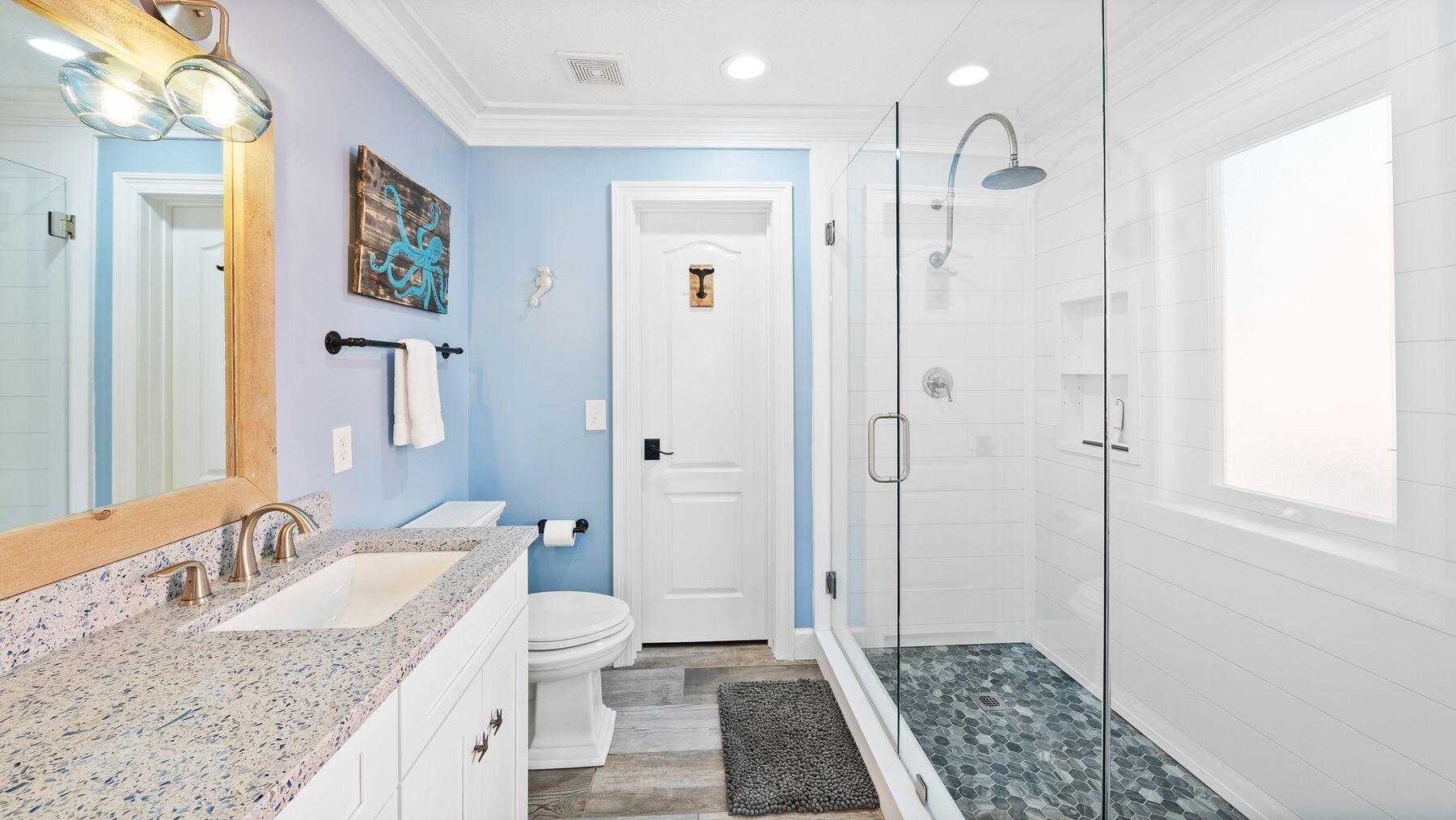 LAGUNA BEACH ESTATES - Residential