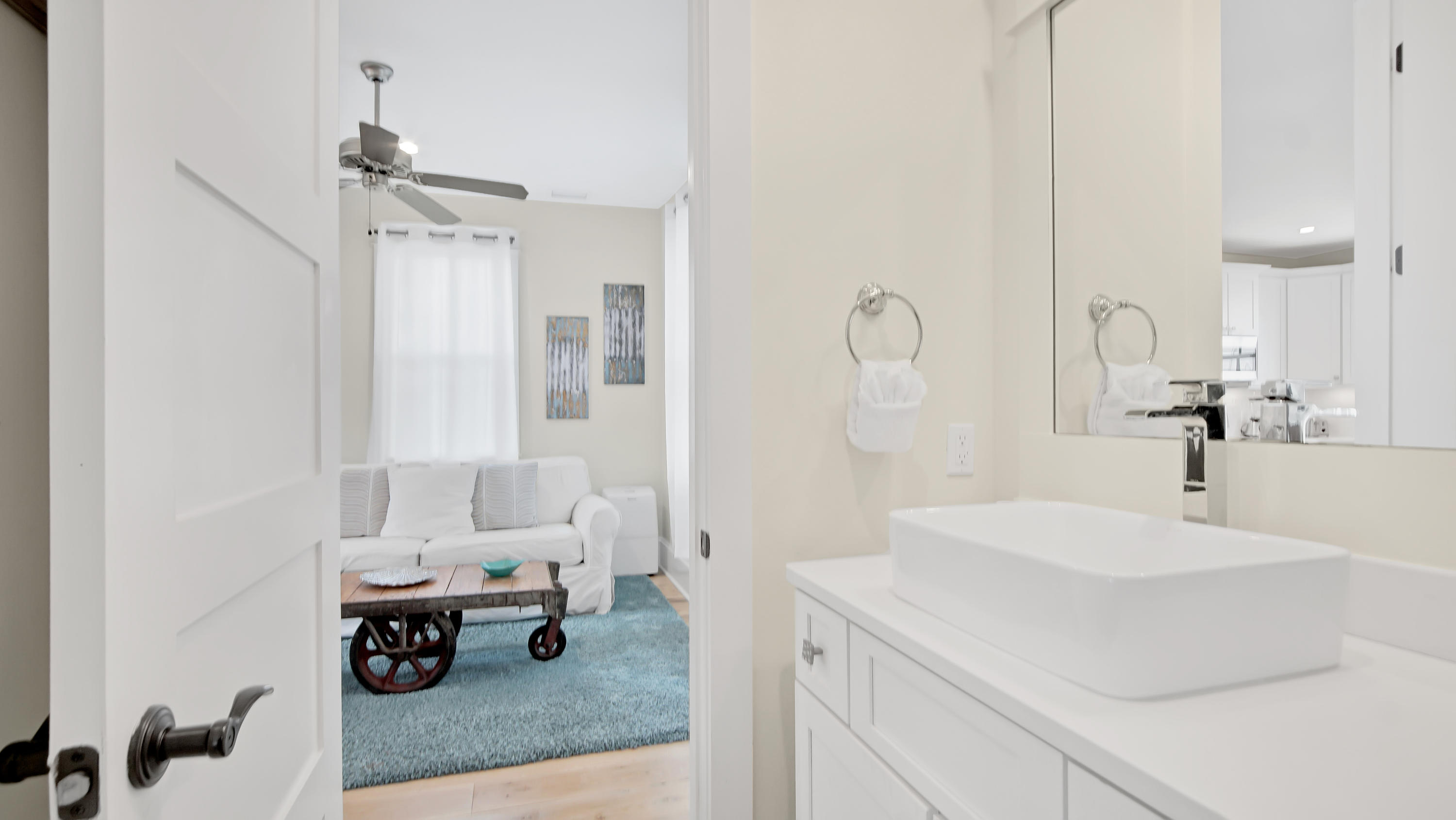 COTTAGES AT EASTERN LAKE - Residential