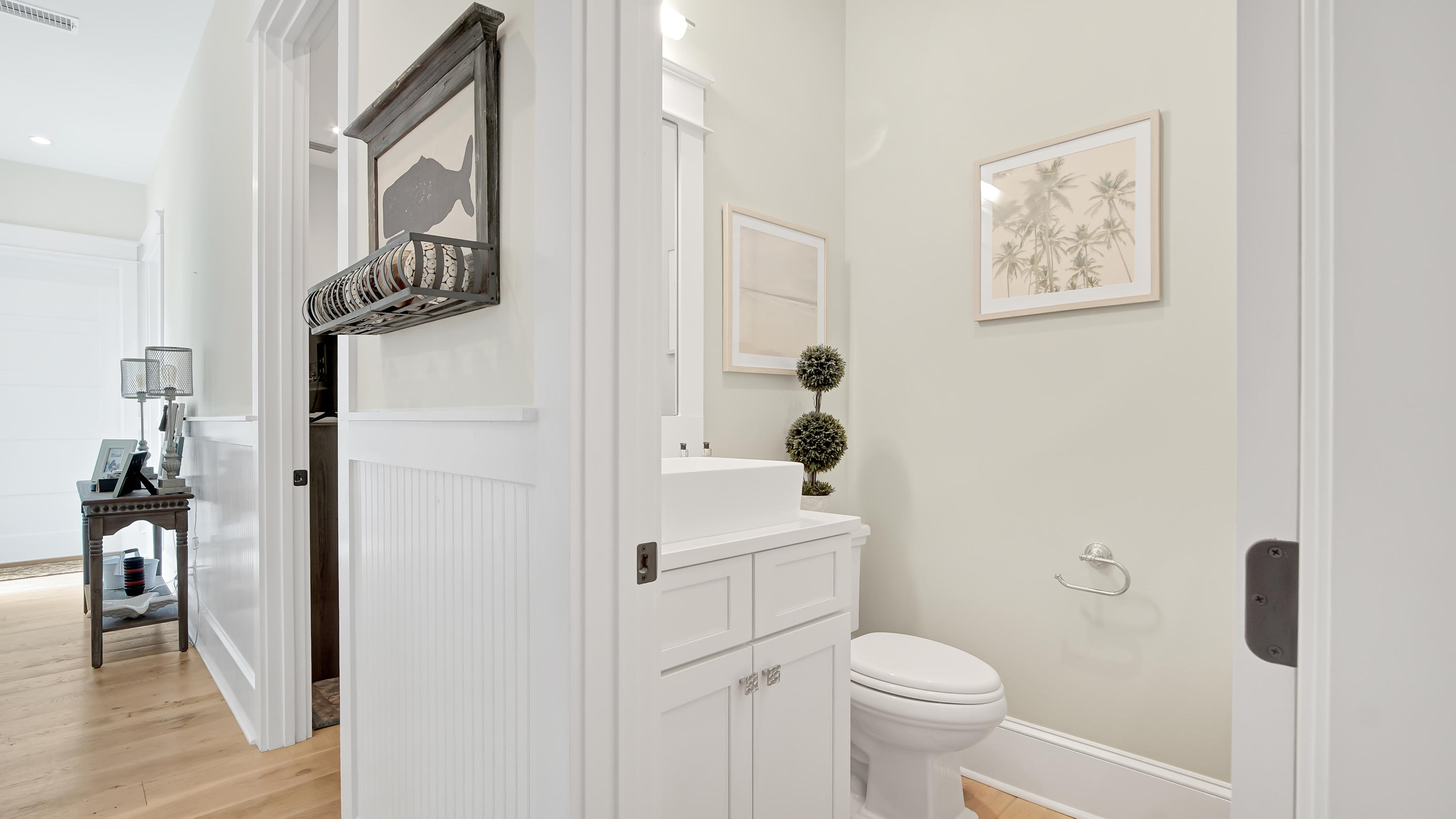 COTTAGES AT EASTERN LAKE - Residential