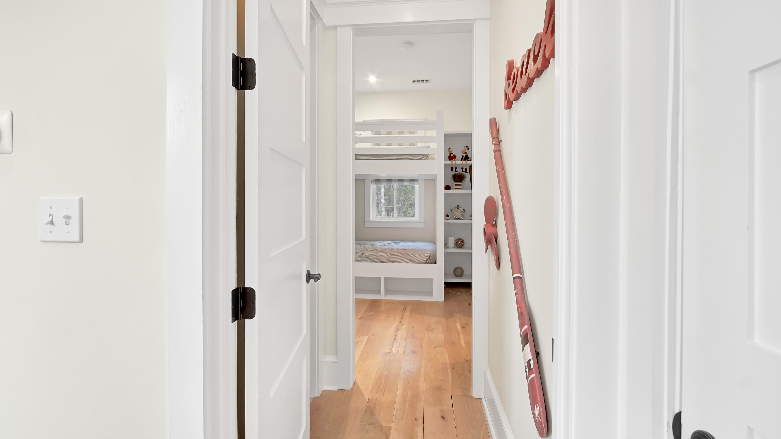 COTTAGES AT EASTERN LAKE - Residential