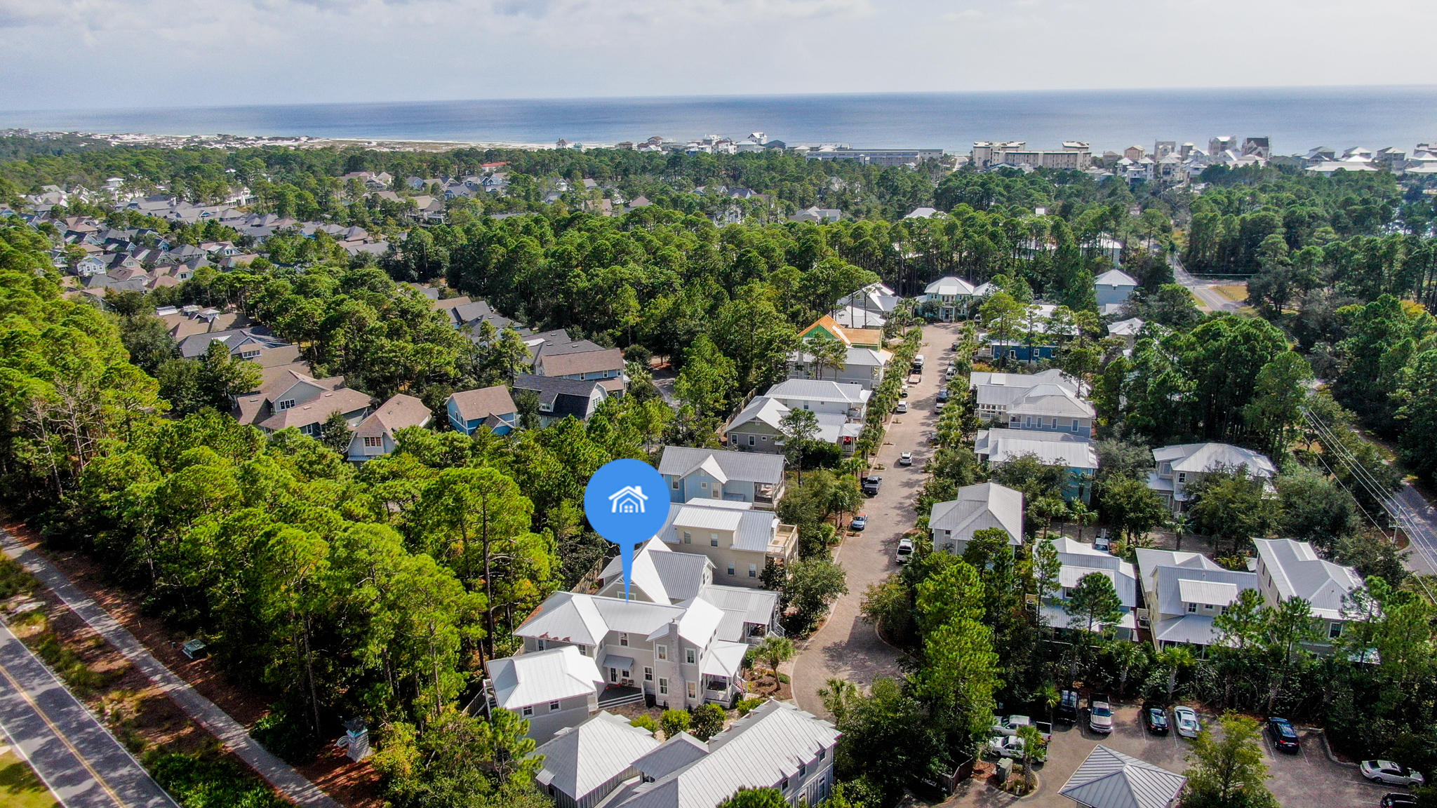 COTTAGES AT EASTERN LAKE - Residential