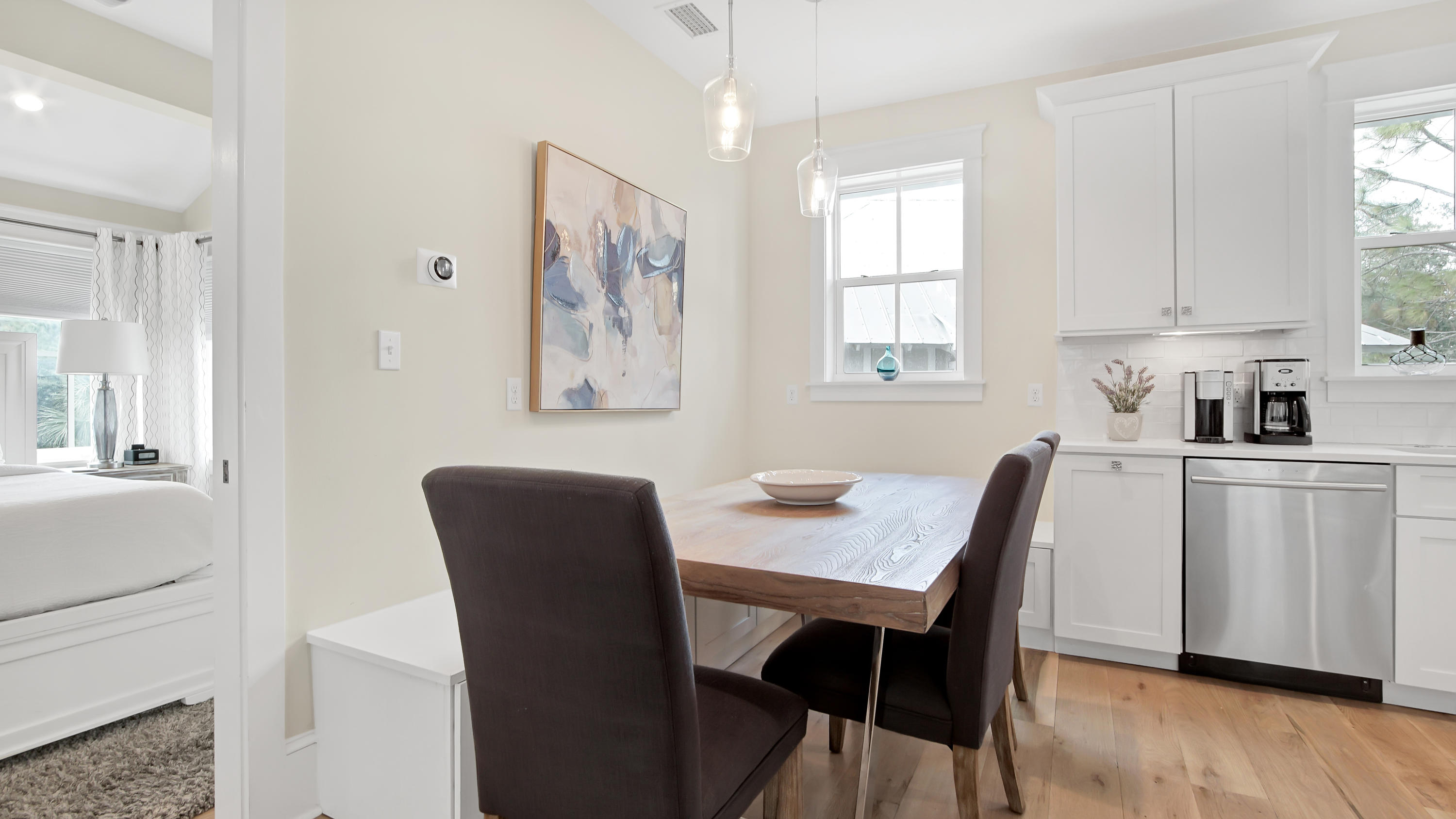 COTTAGES AT EASTERN LAKE - Residential