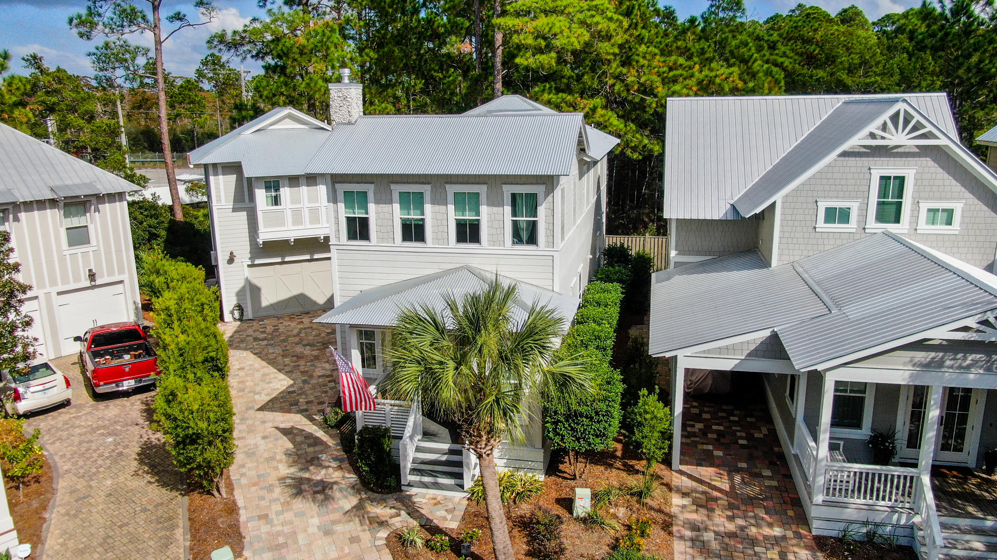 COTTAGES AT EASTERN LAKE - Residential
