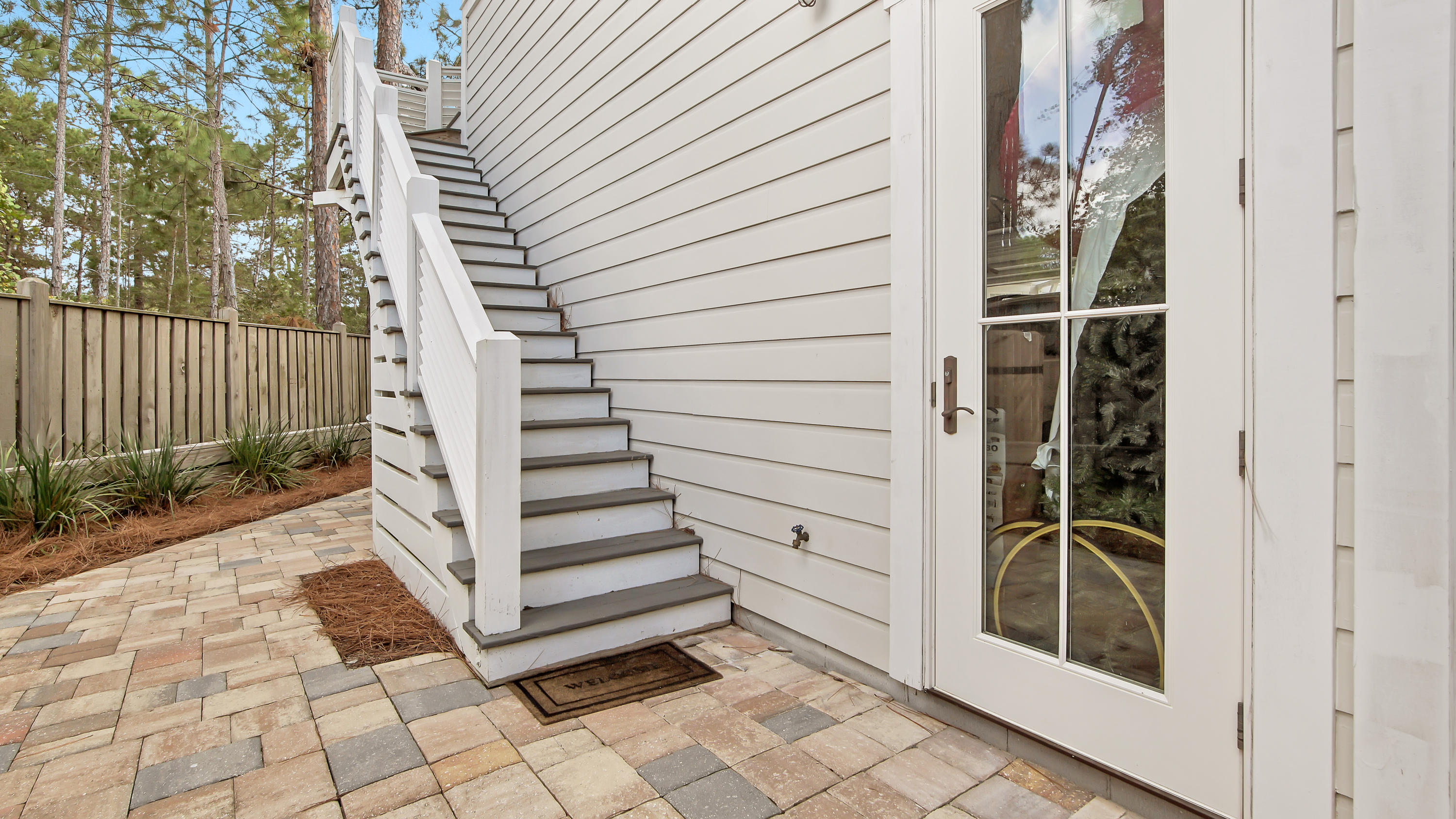 COTTAGES AT EASTERN LAKE - Residential