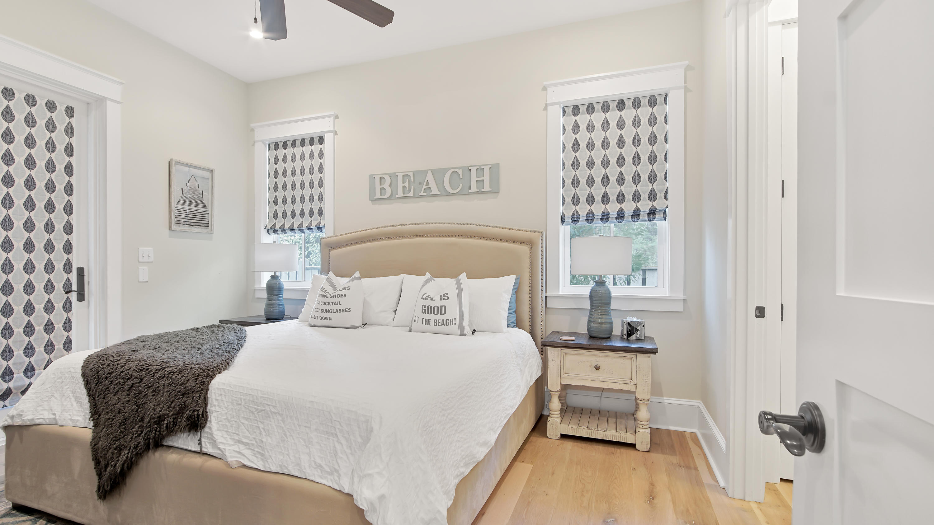 COTTAGES AT EASTERN LAKE - Residential