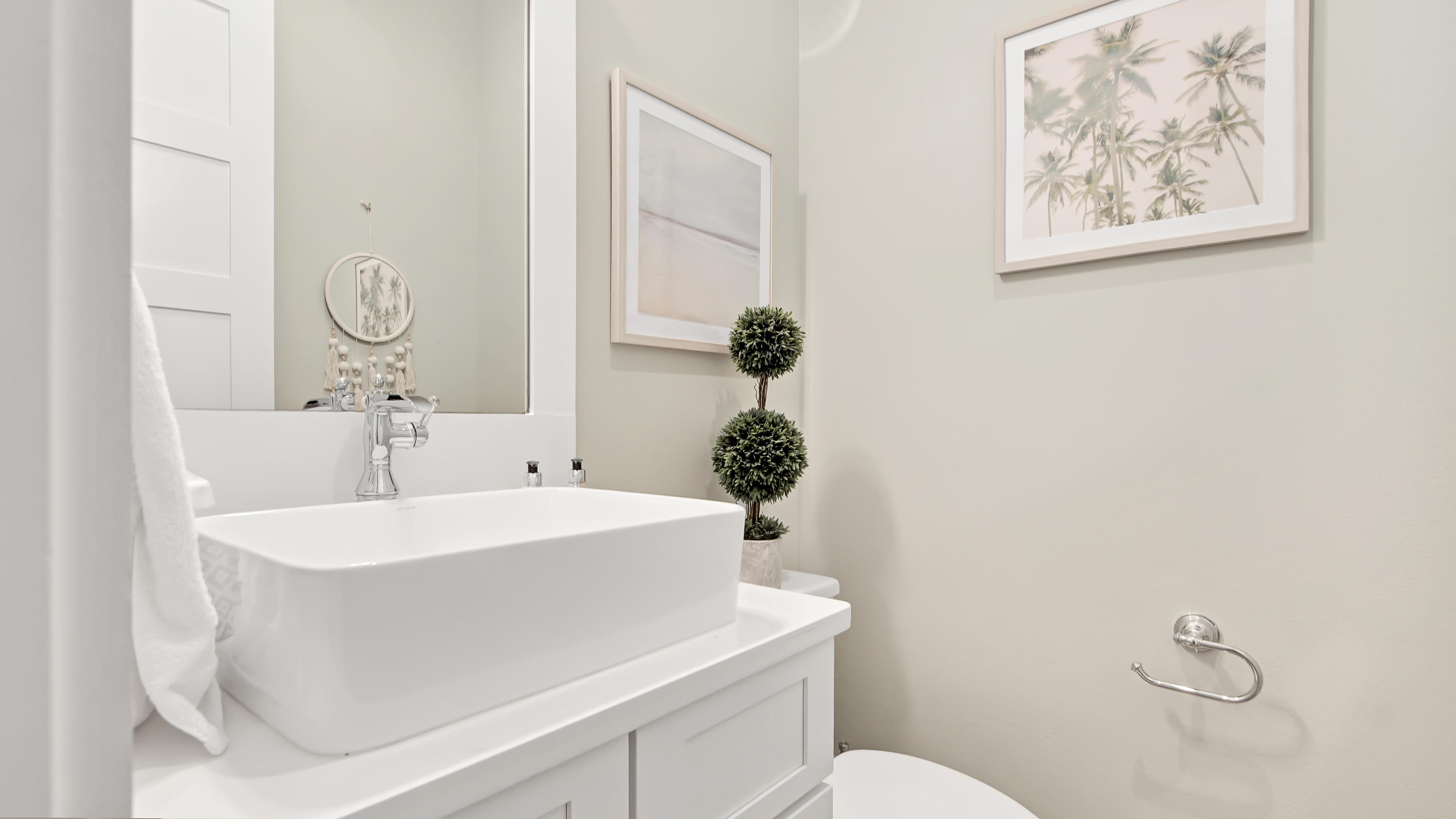 COTTAGES AT EASTERN LAKE - Residential