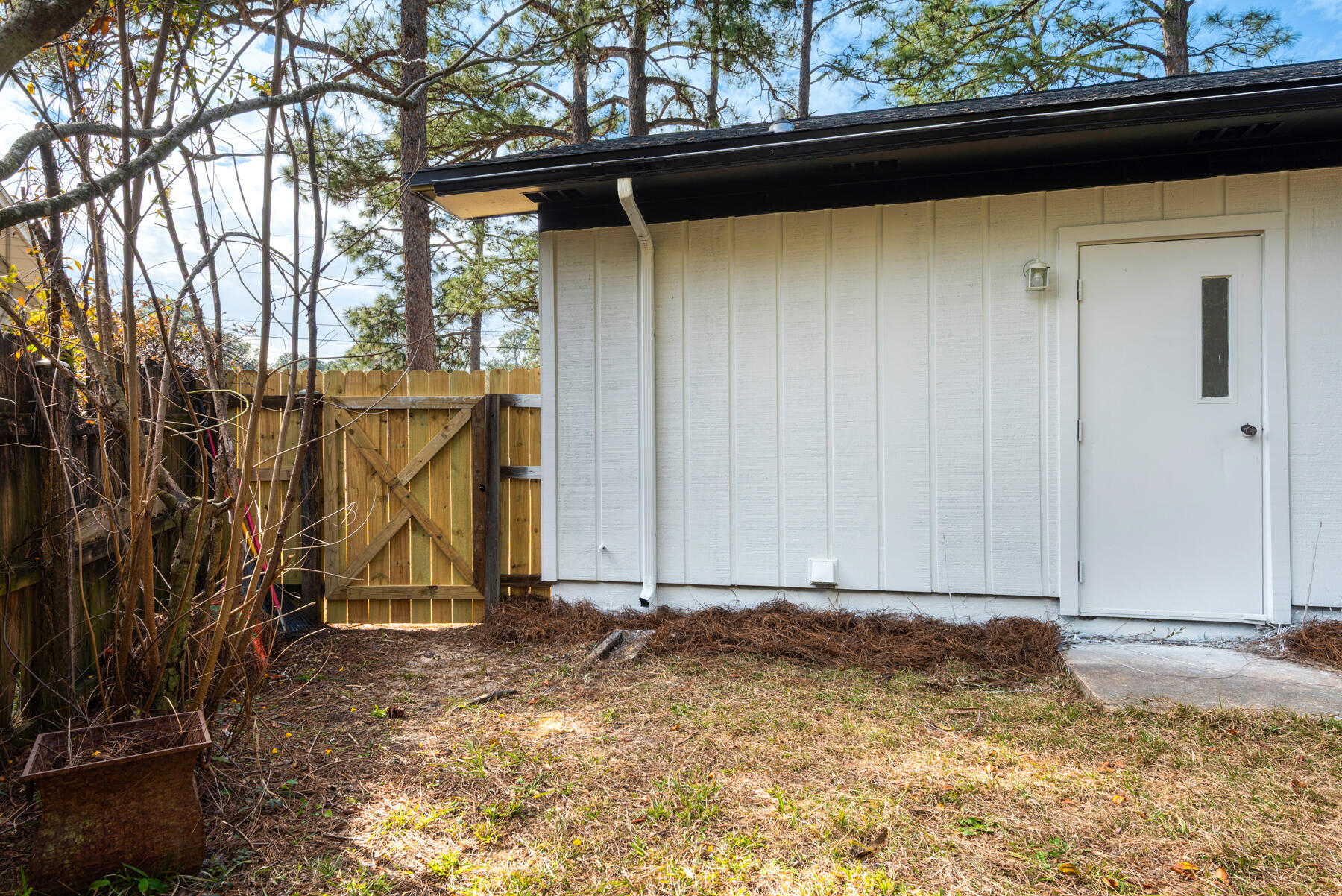 PINE MEADOWS - Residential