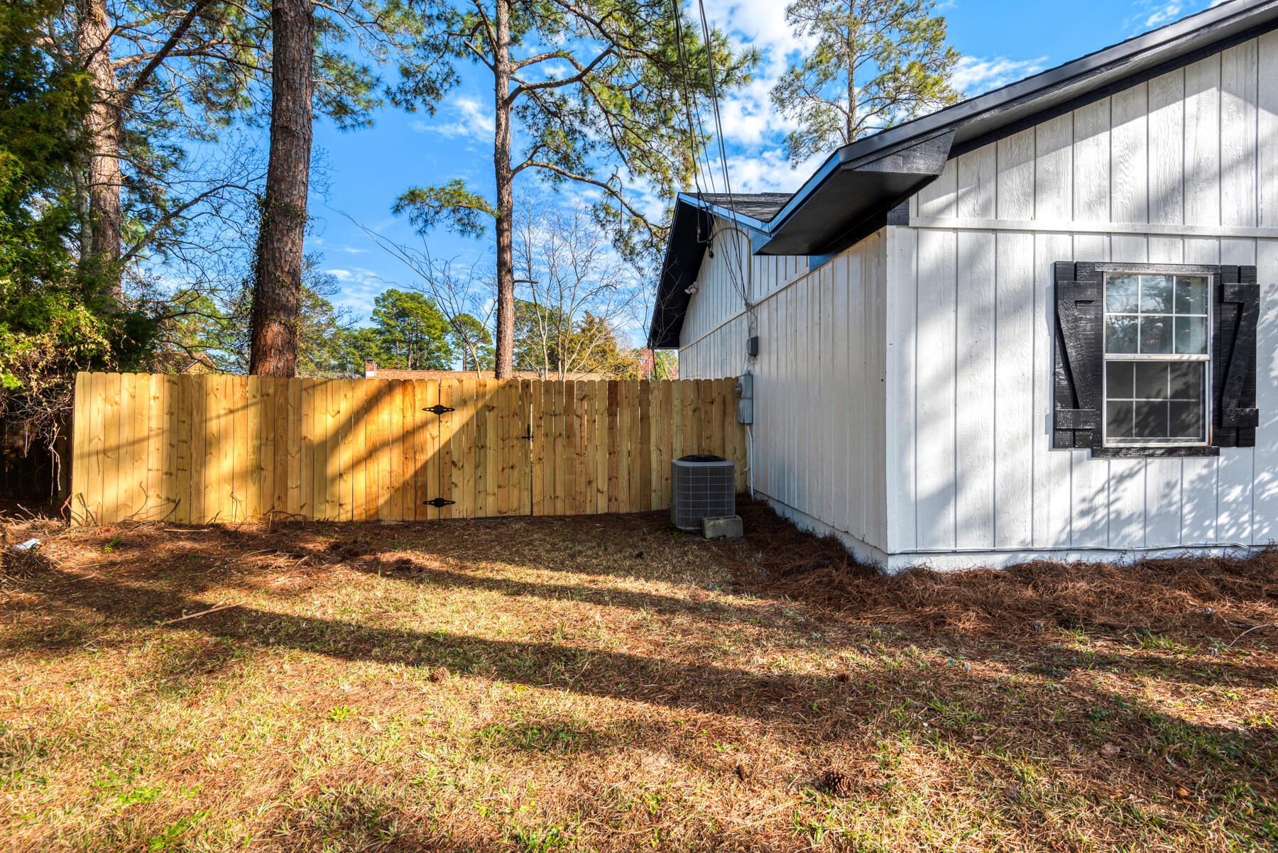PINE MEADOWS - Residential