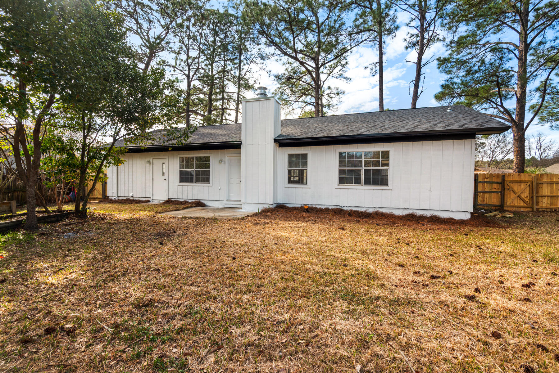 PINE MEADOWS - Residential