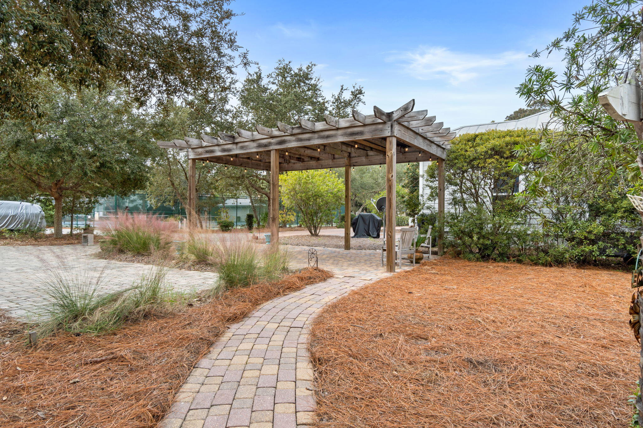 CASSINE VILLAGE - Residential