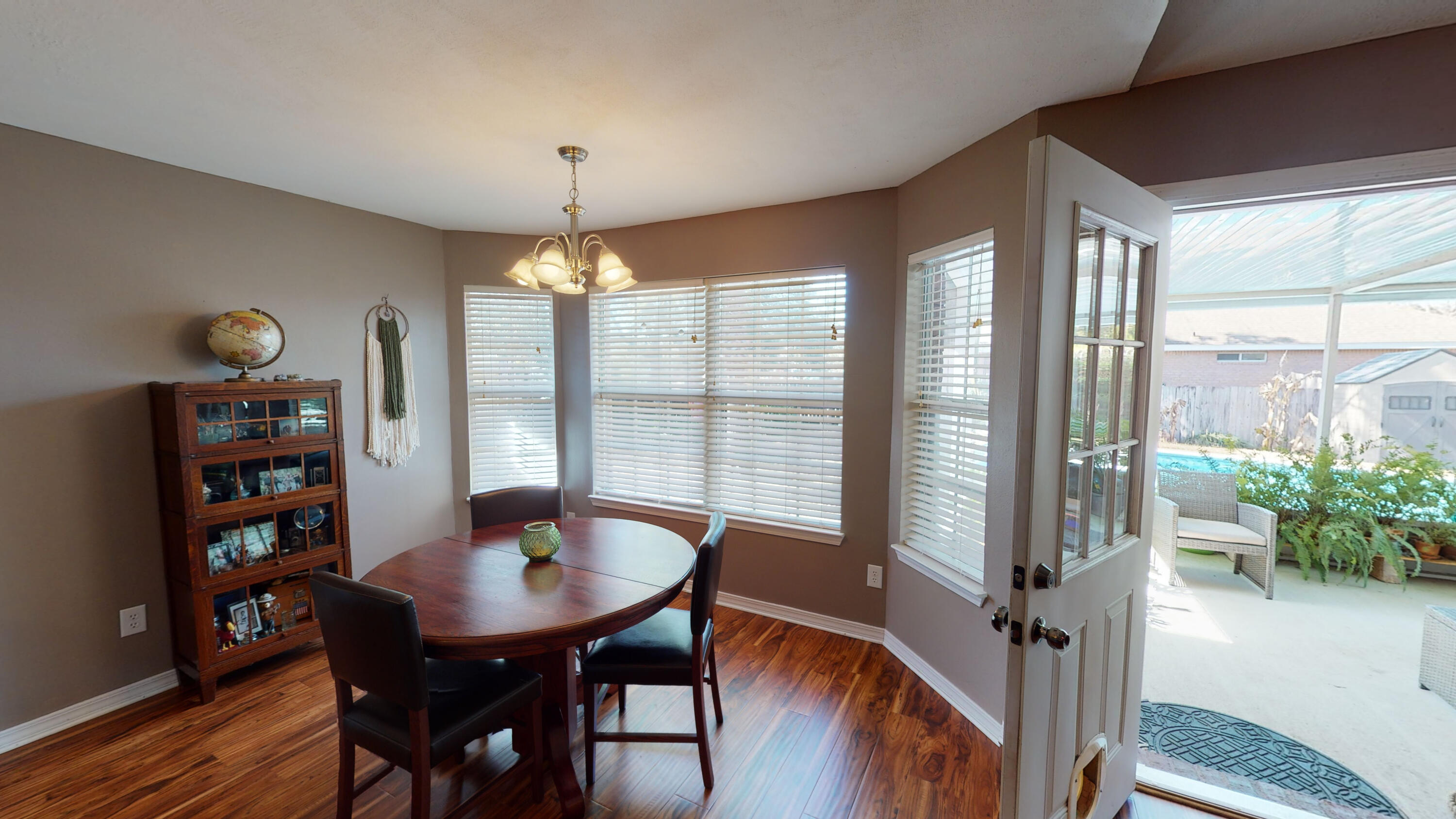 HOLLEY BY THE SEA - Residential
