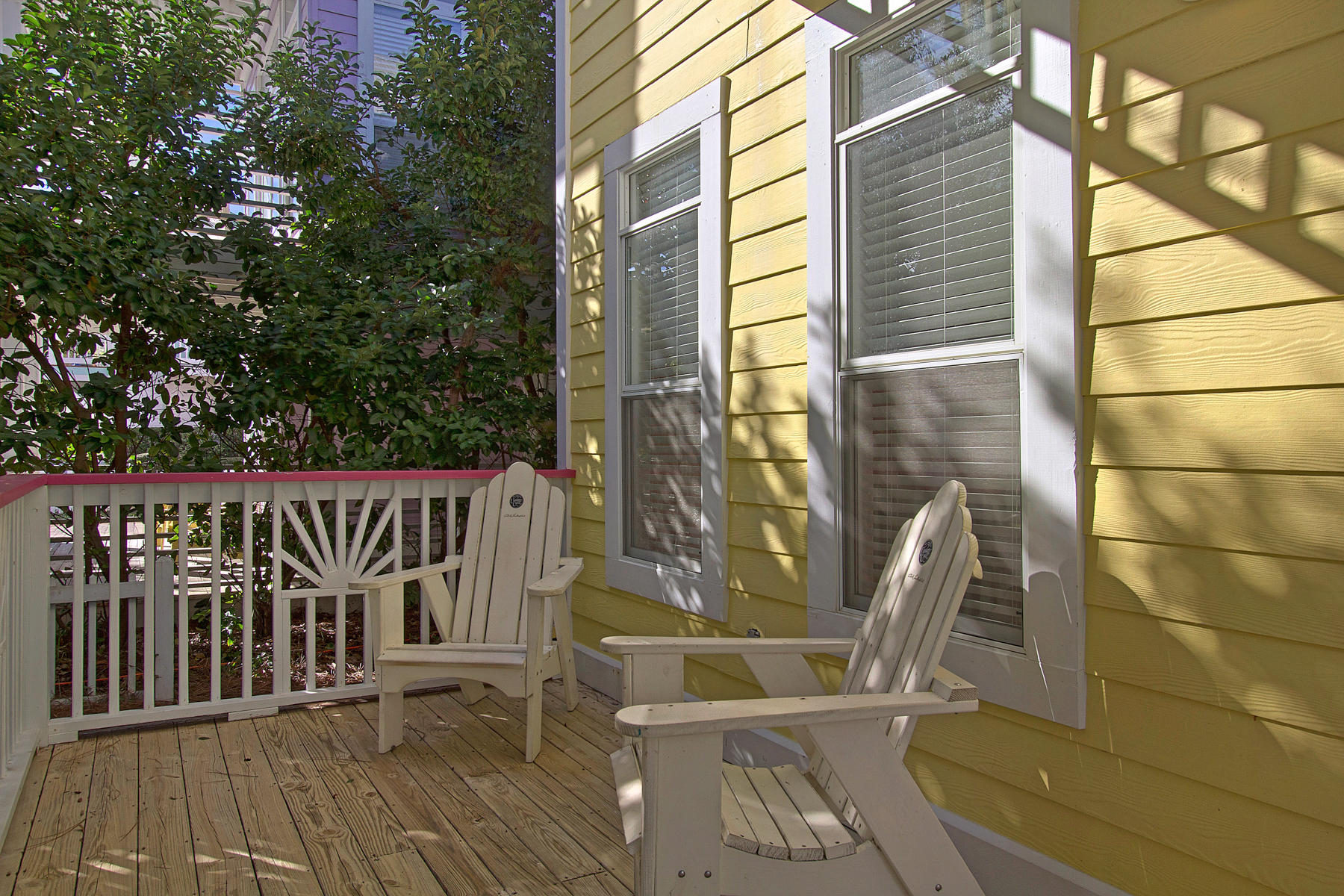 SUNRISE BEACH - Residential