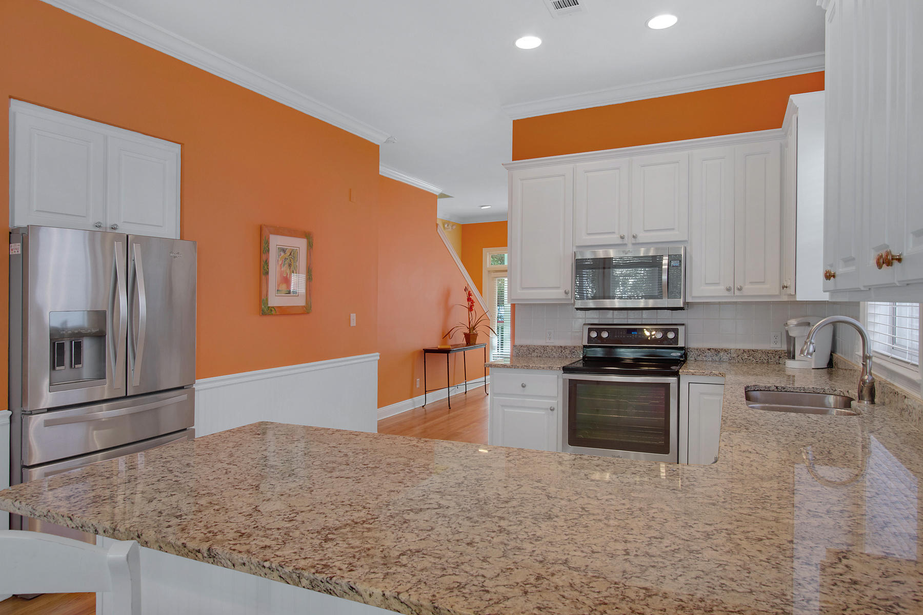 SUNRISE BEACH - Residential