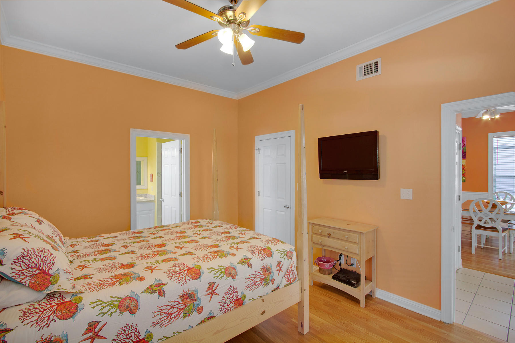 SUNRISE BEACH - Residential