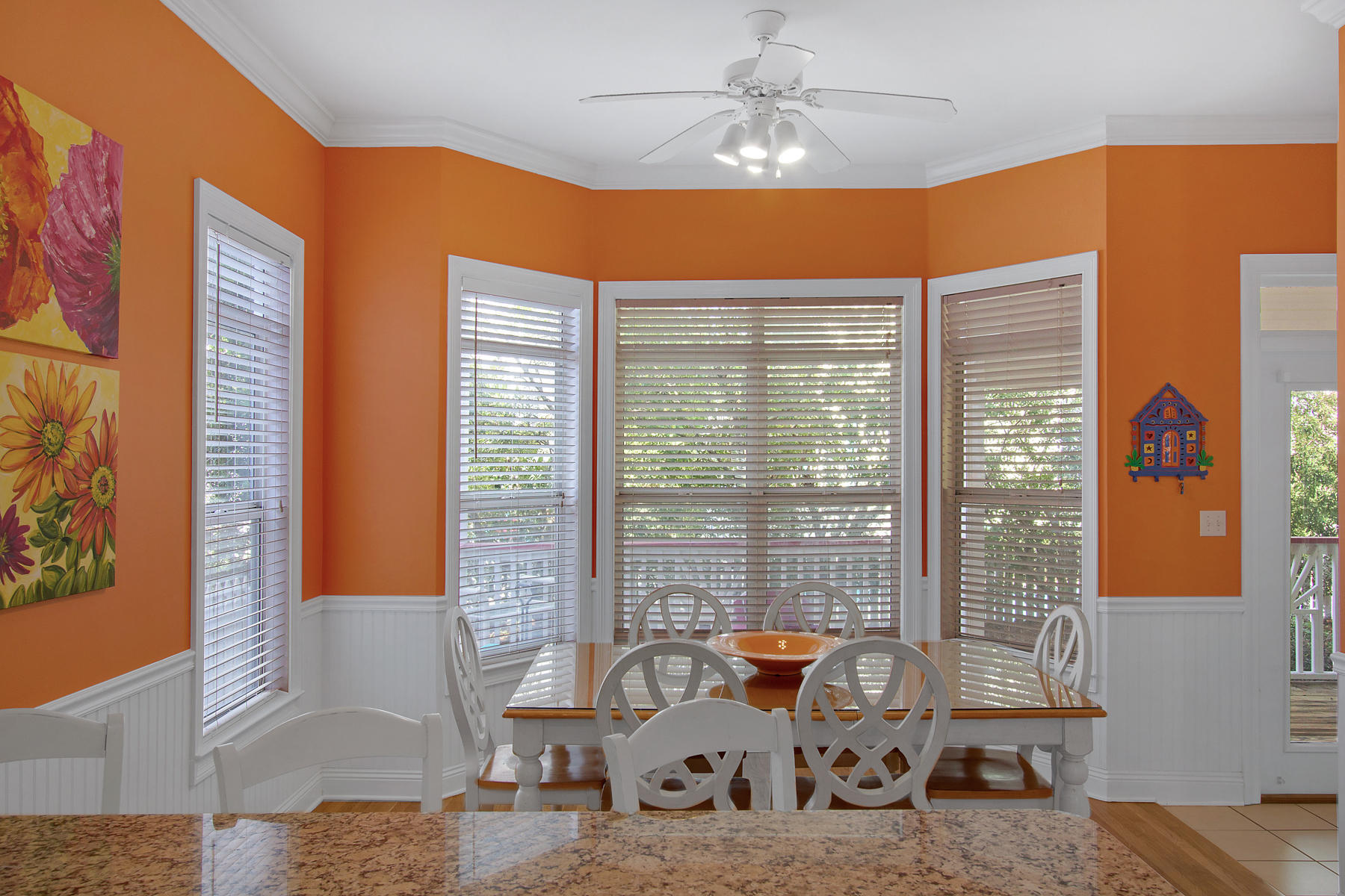 SUNRISE BEACH - Residential