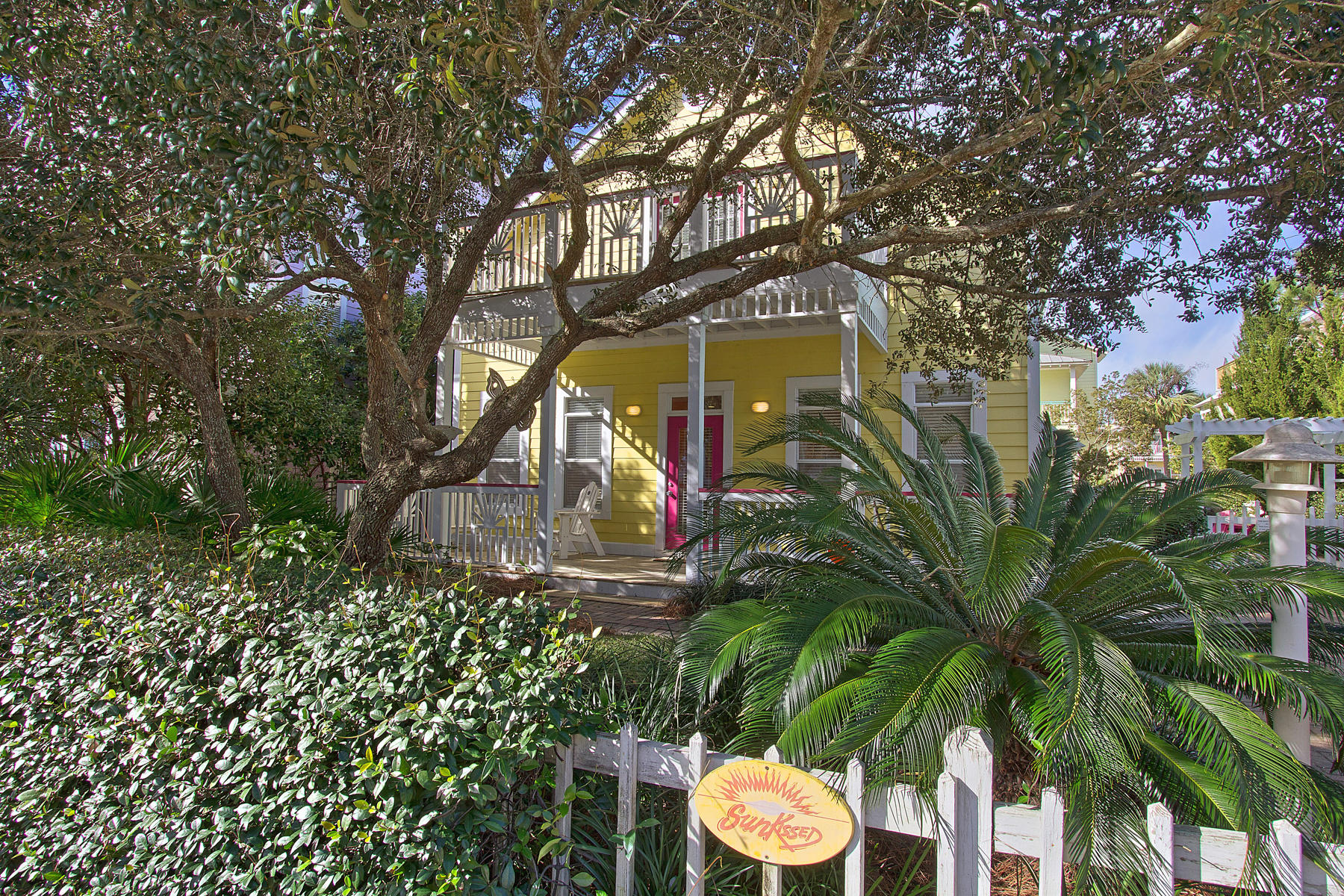 SUNRISE BEACH - Residential