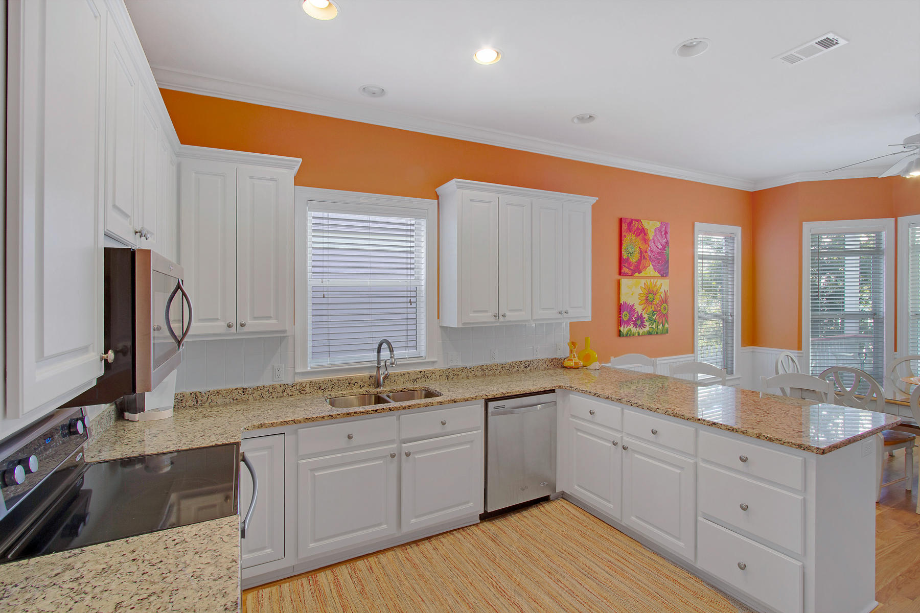 SUNRISE BEACH - Residential