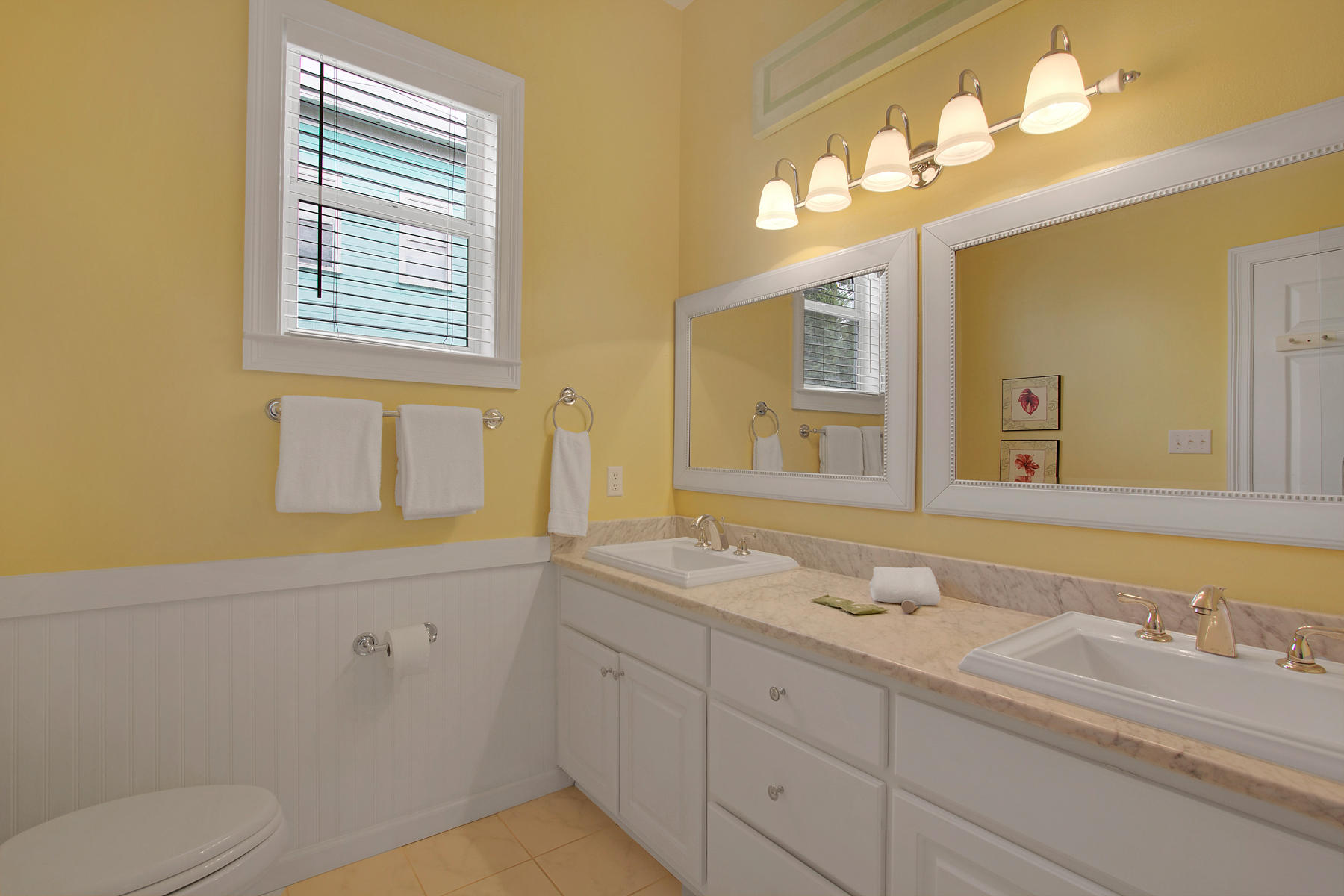 SUNRISE BEACH - Residential