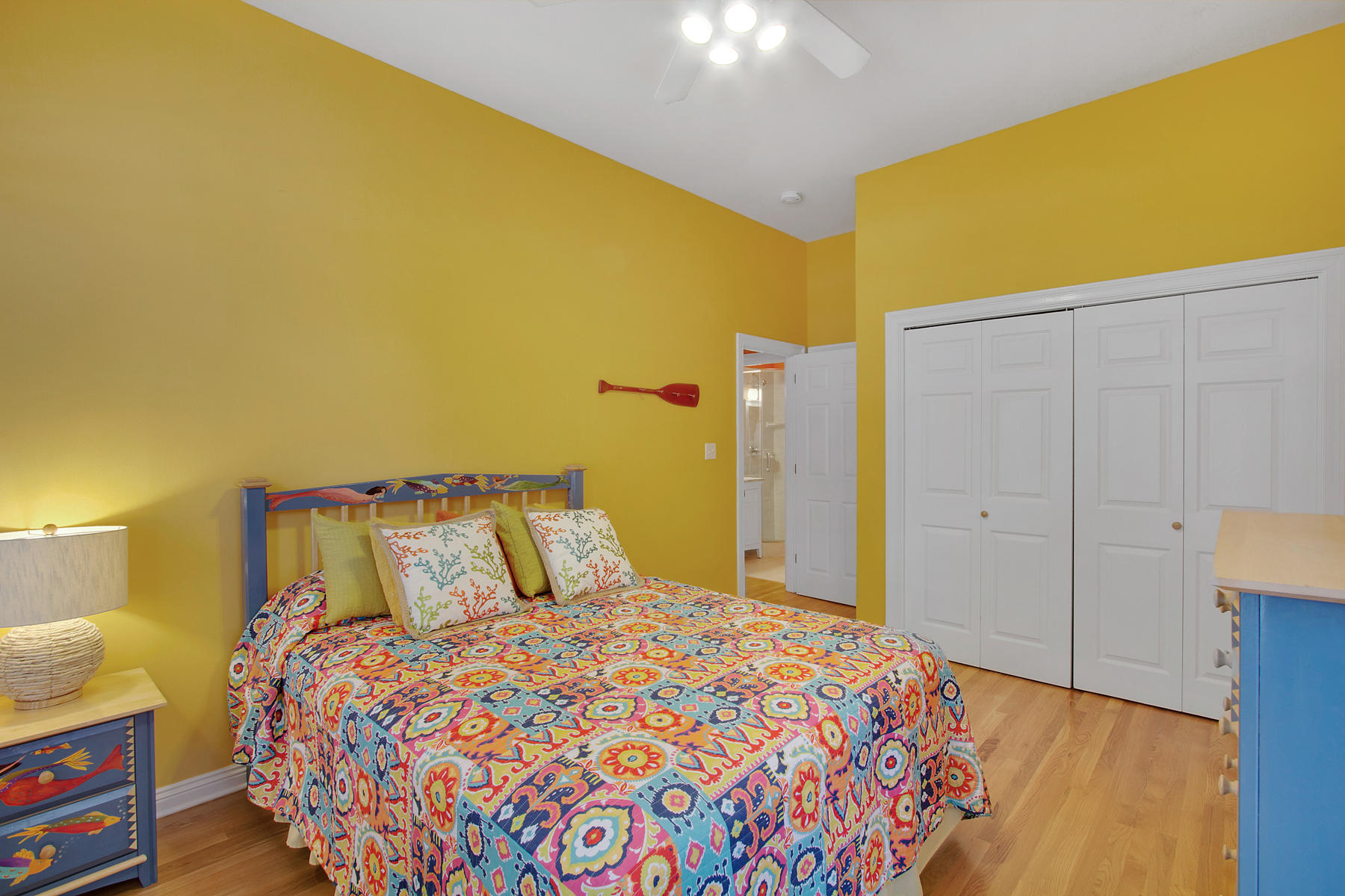 SUNRISE BEACH - Residential