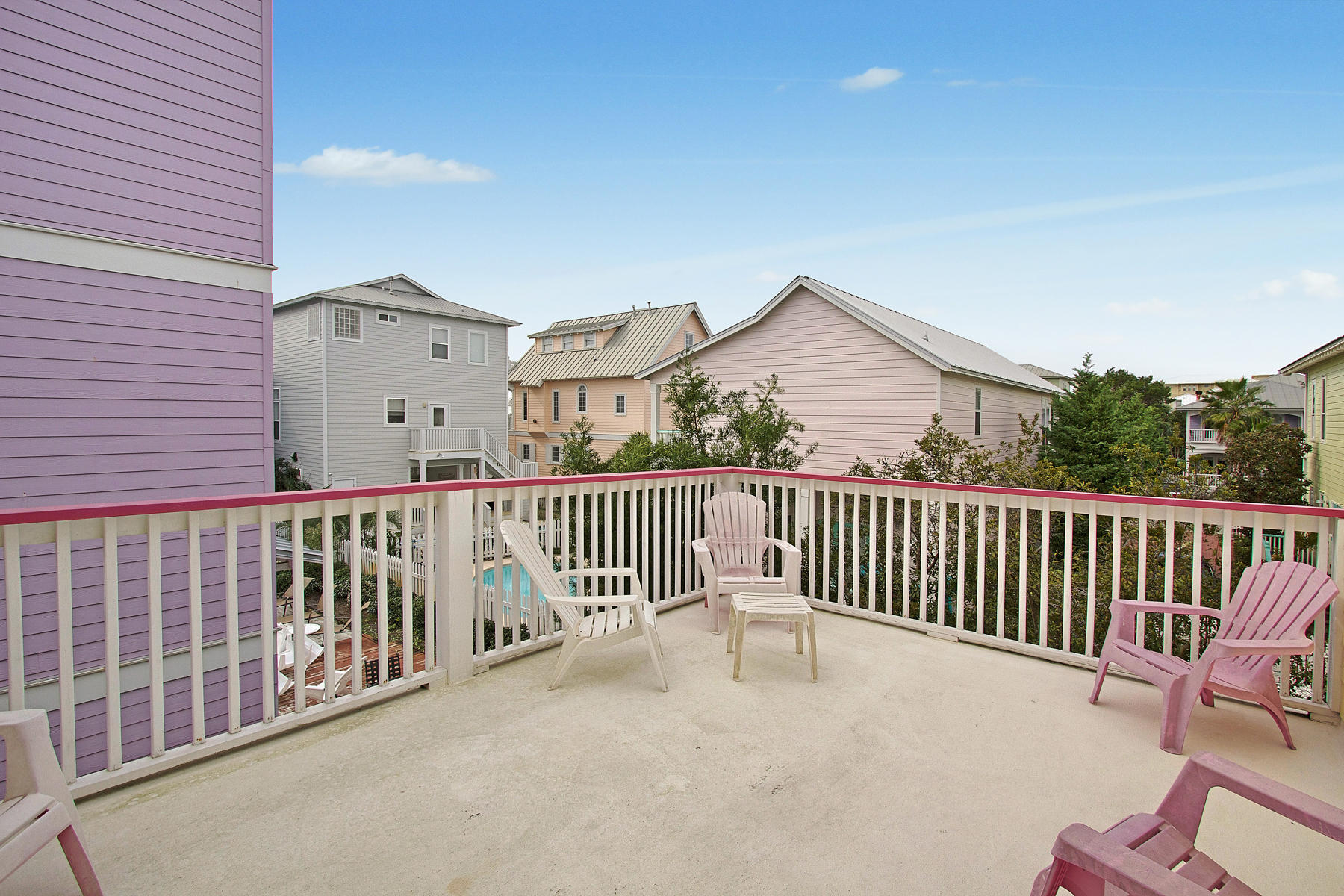 SUNRISE BEACH - Residential