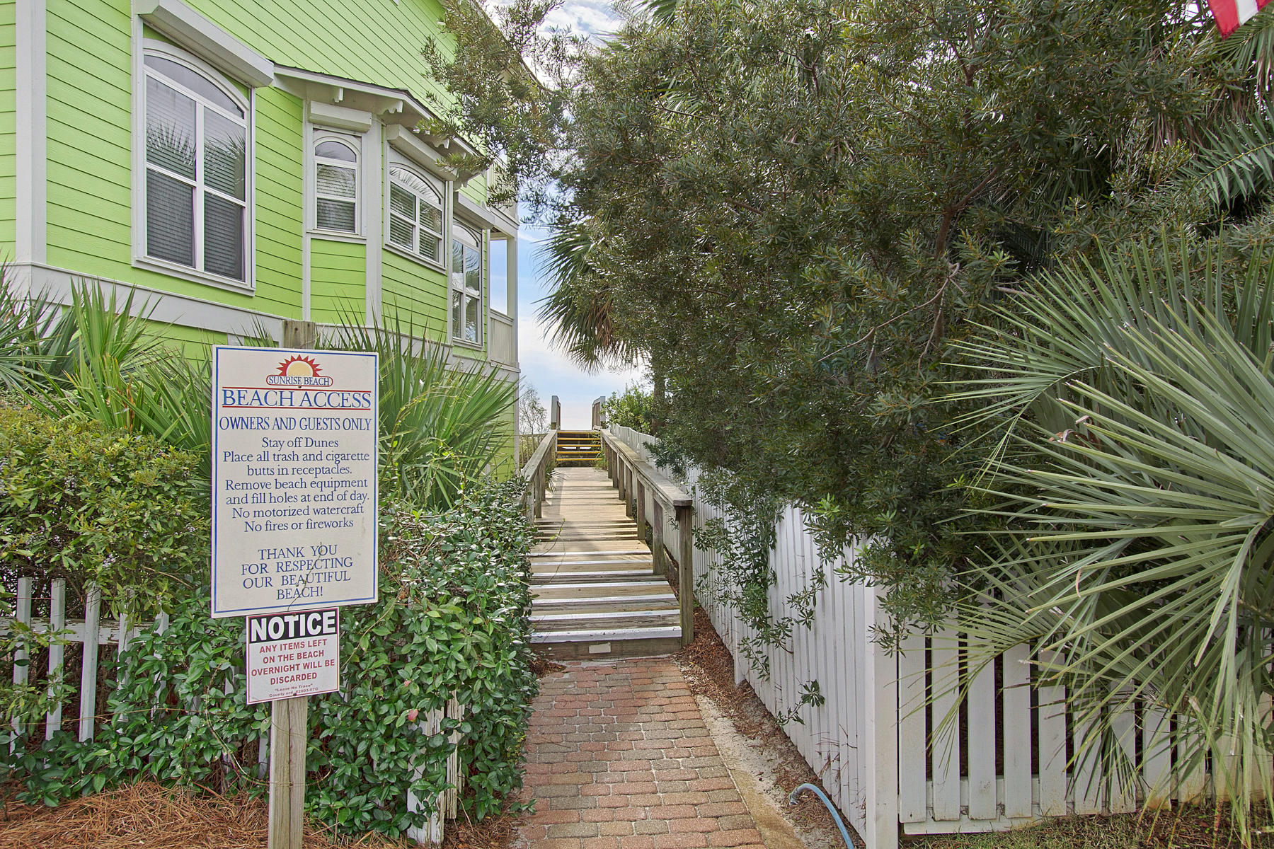 SUNRISE BEACH - Residential