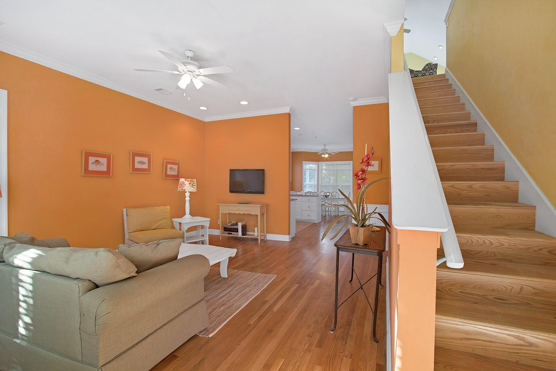 SUNRISE BEACH - Residential