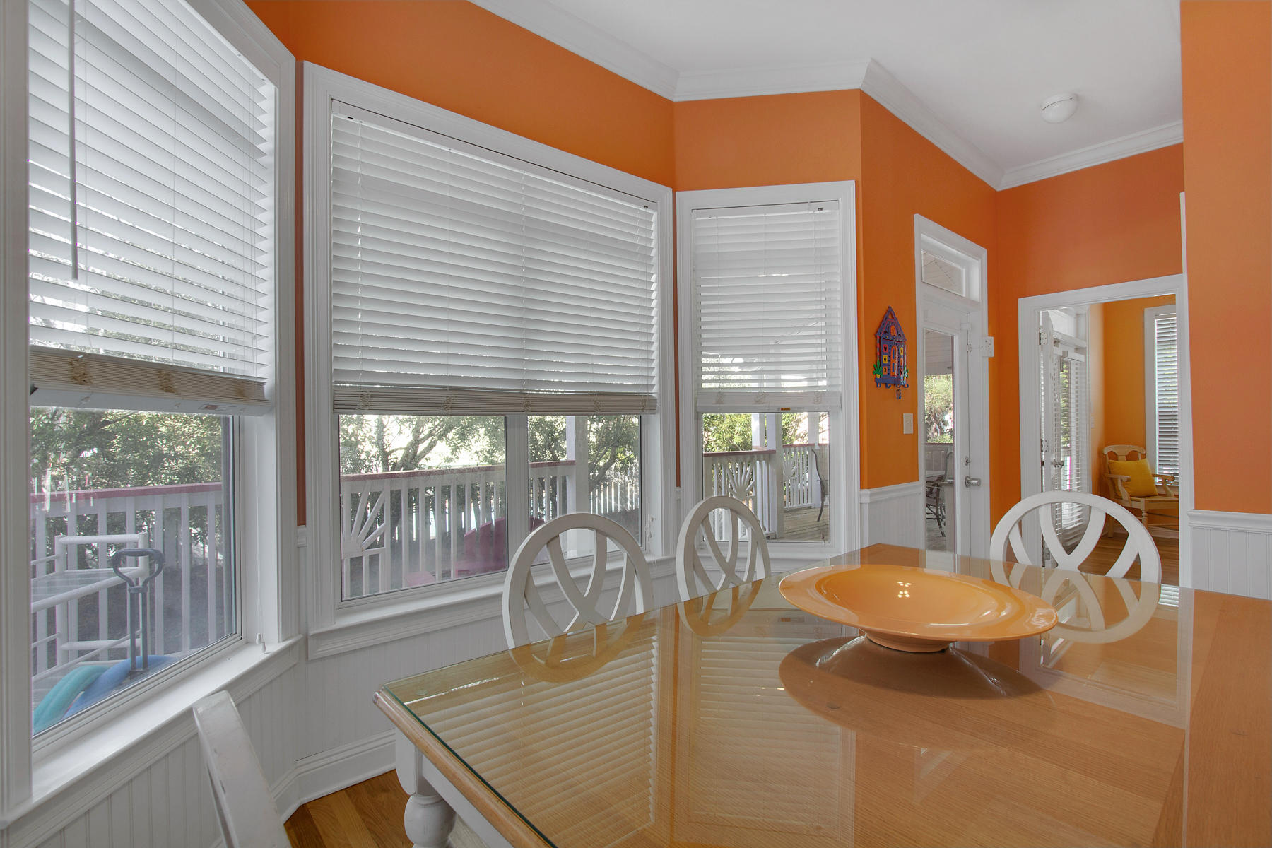 SUNRISE BEACH - Residential