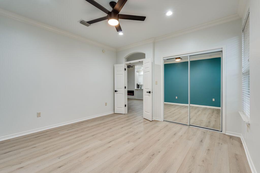 AVALON BEACH ESTATES - Residential