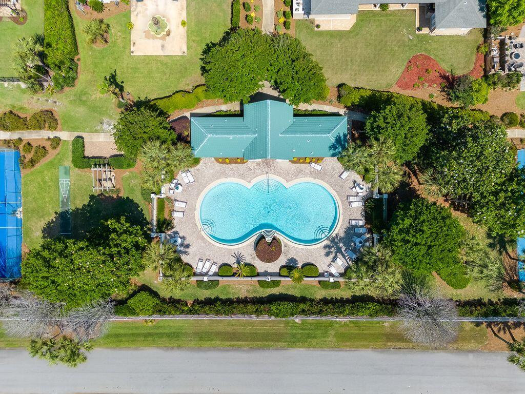 AVALON BEACH ESTATES - Residential