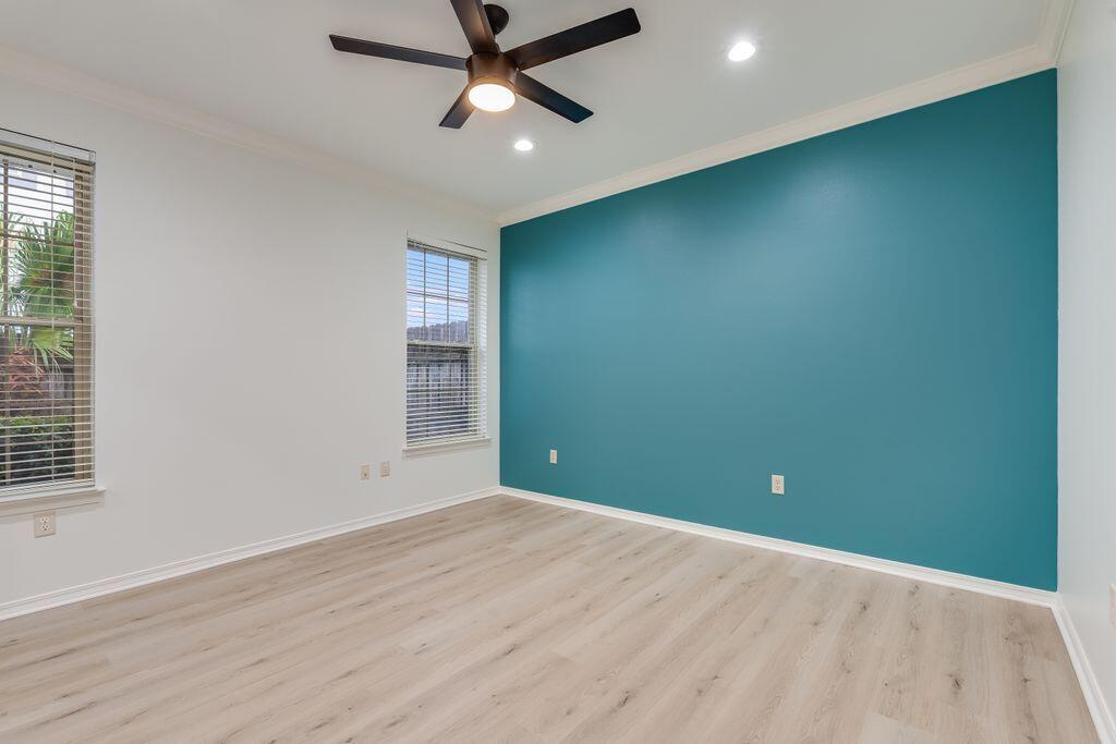 AVALON BEACH ESTATES - Residential