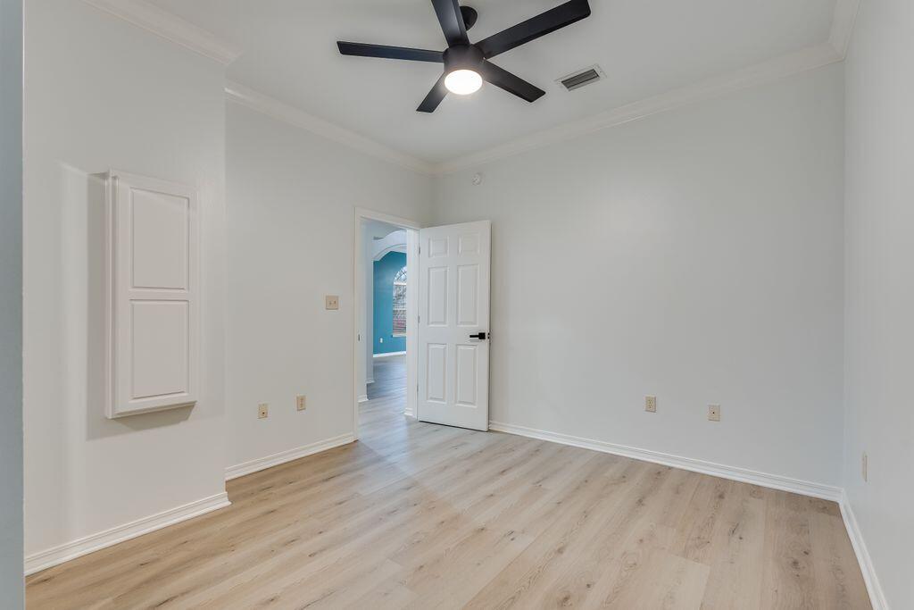 AVALON BEACH ESTATES - Residential