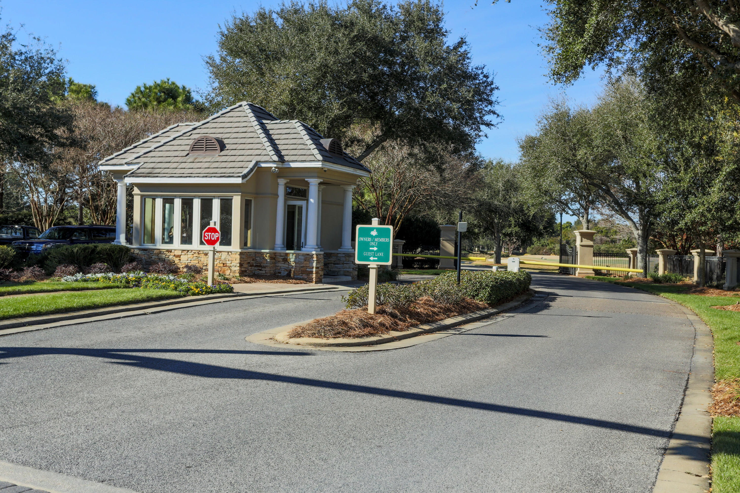 KELLY PLANTATION - Residential