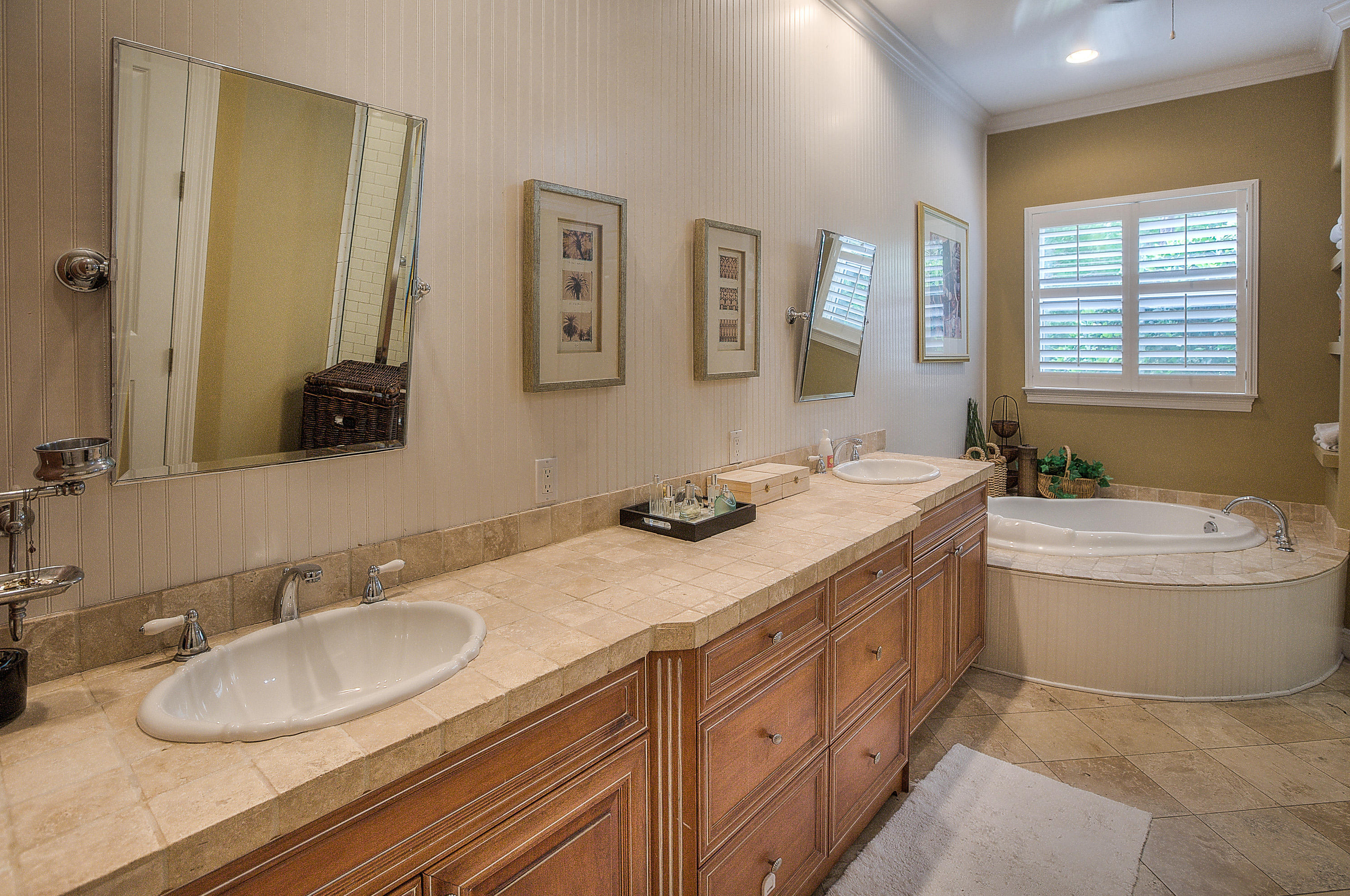 KELLY PLANTATION - Residential