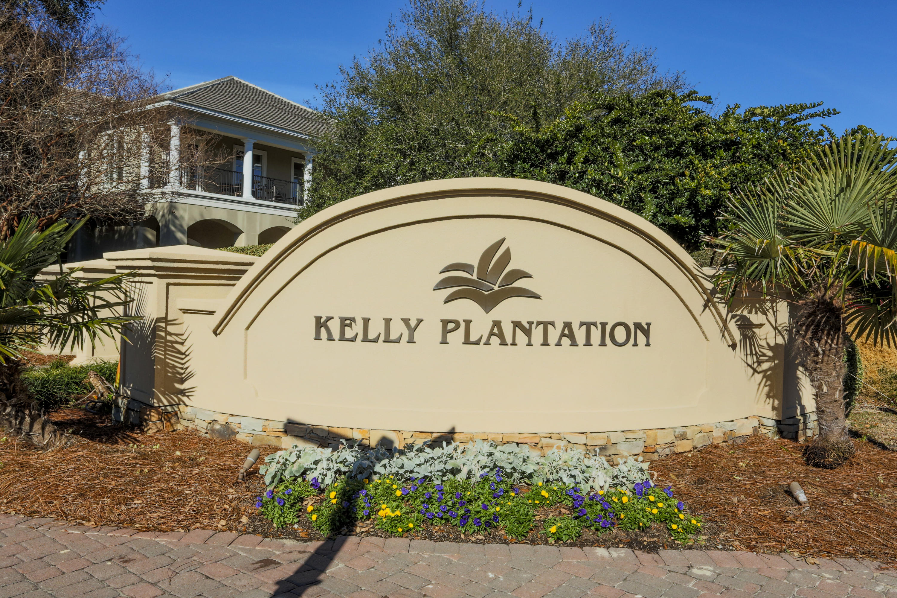 KELLY PLANTATION - Residential