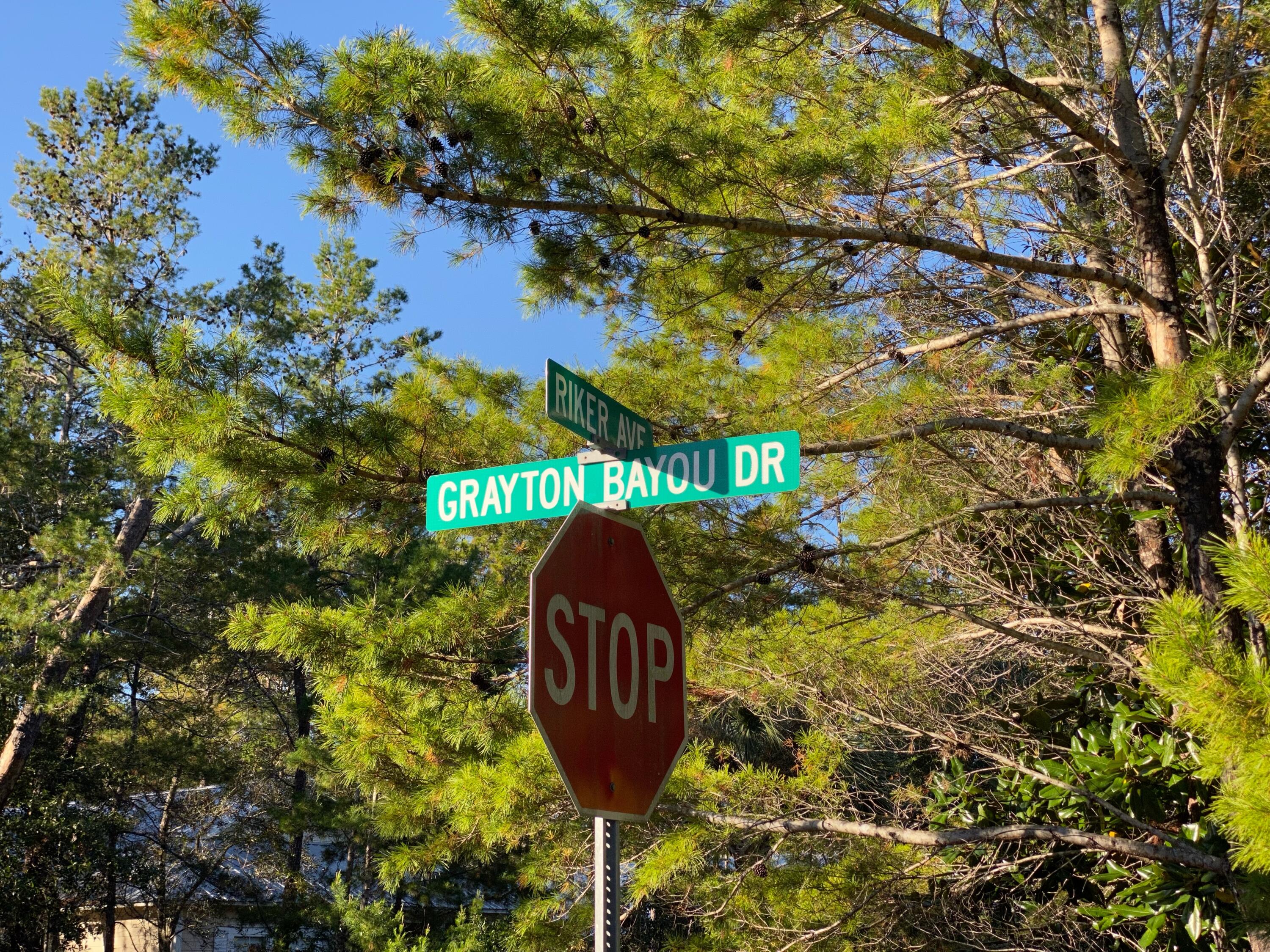 LOT 12 GRAYTON BAYOU S/D PLAT BK 16-31 OR 2645-1406 - Land