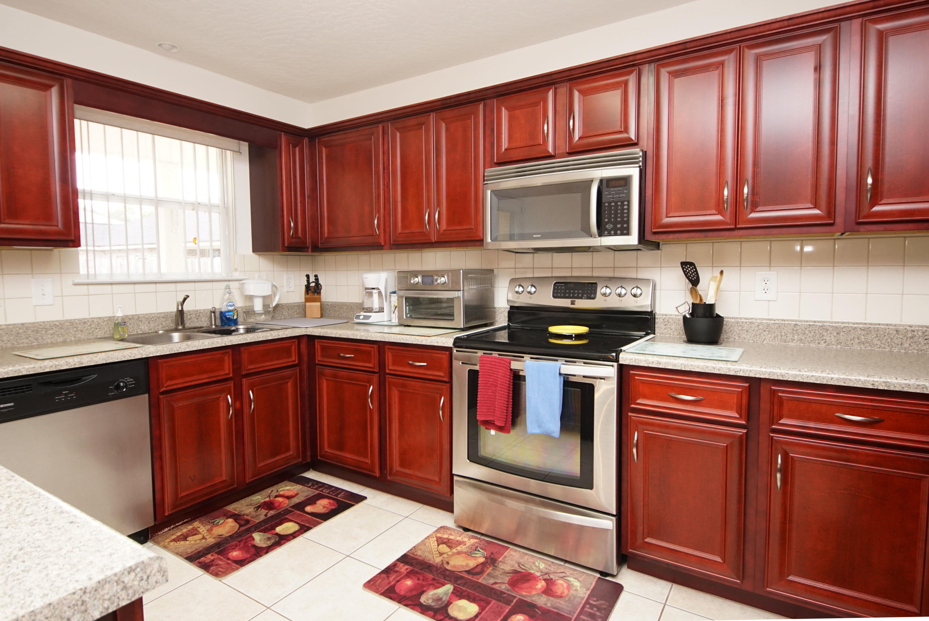 ELLIOTTS POINT - Residential