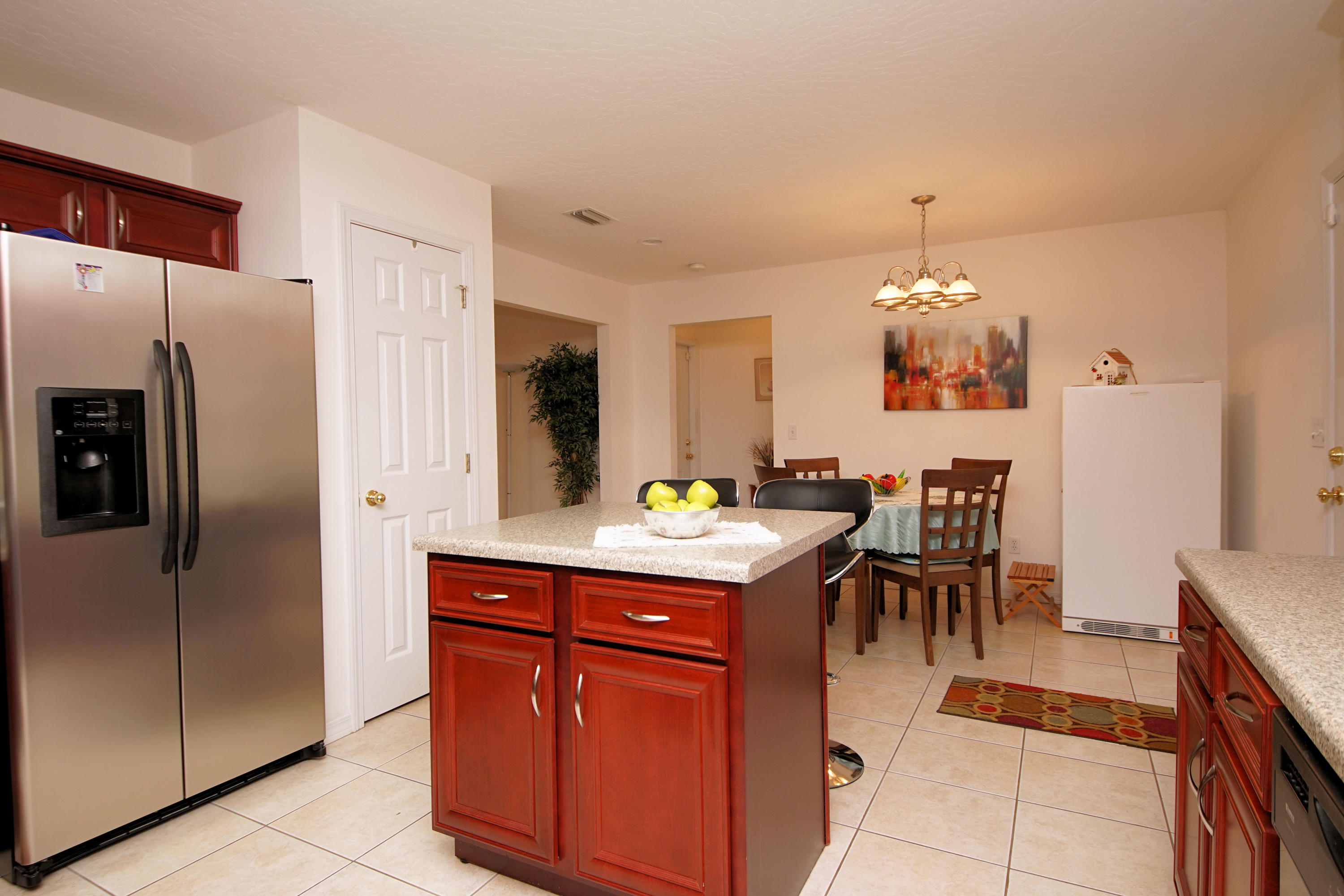 ELLIOTTS POINT - Residential