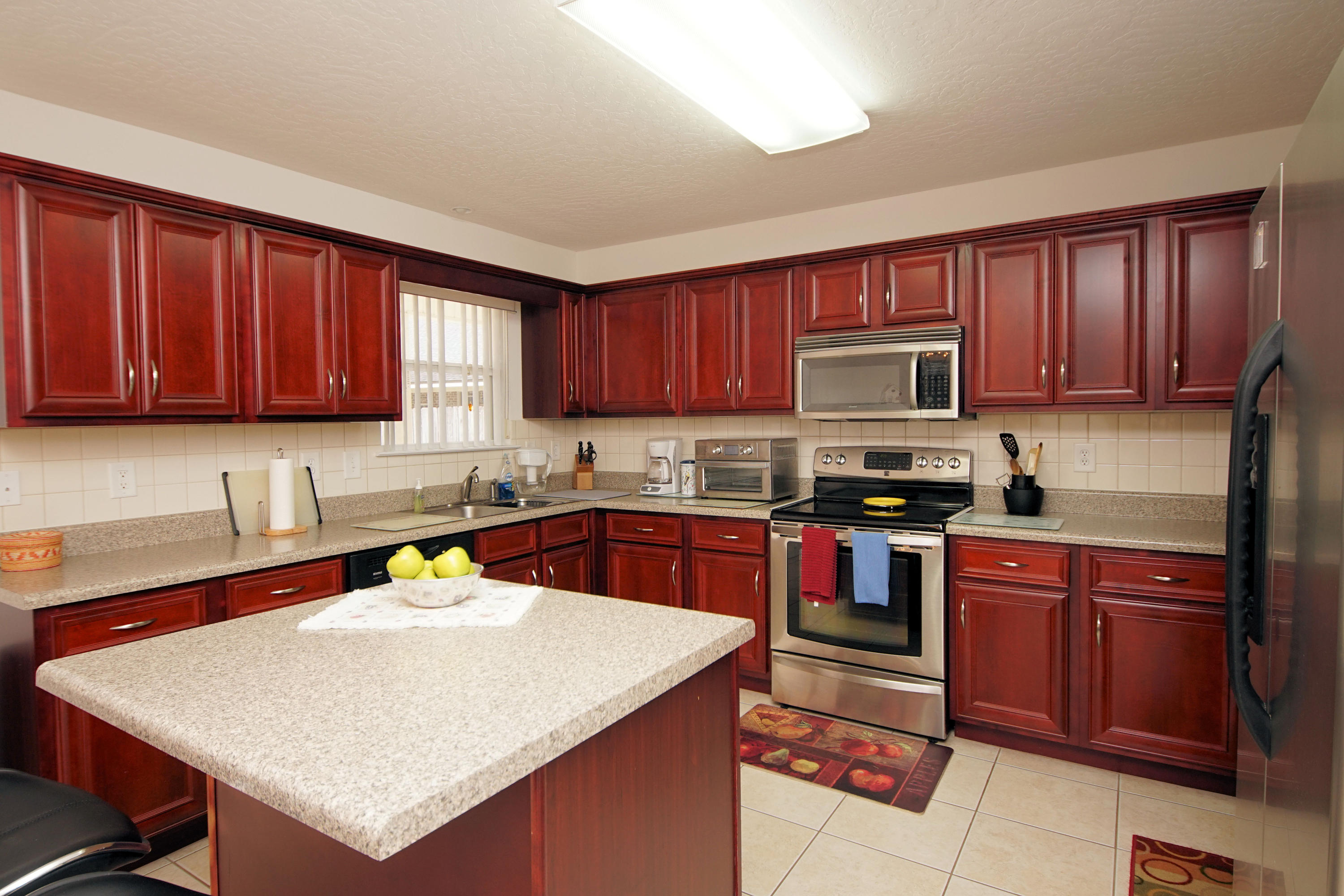 ELLIOTTS POINT - Residential