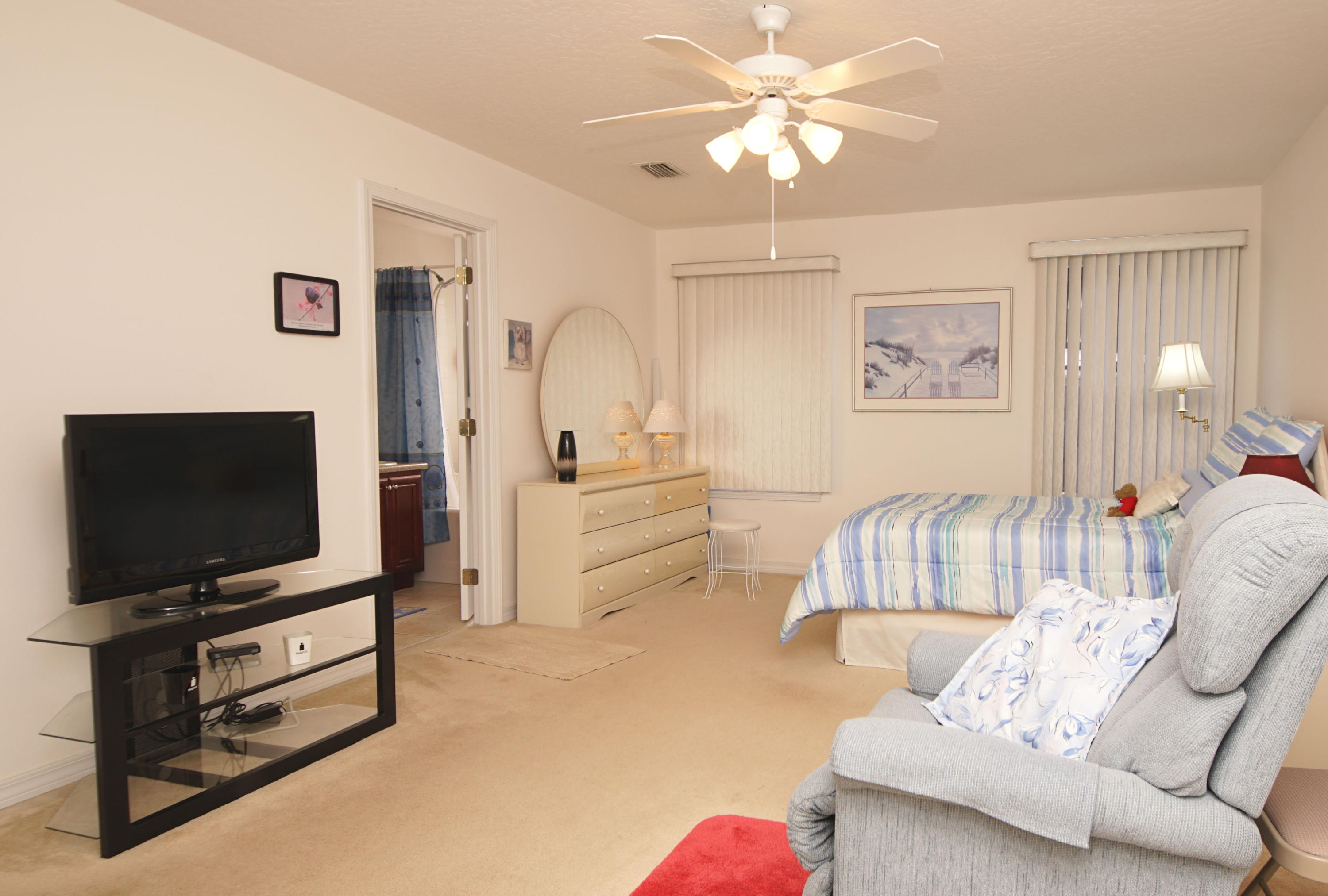 ELLIOTTS POINT - Residential