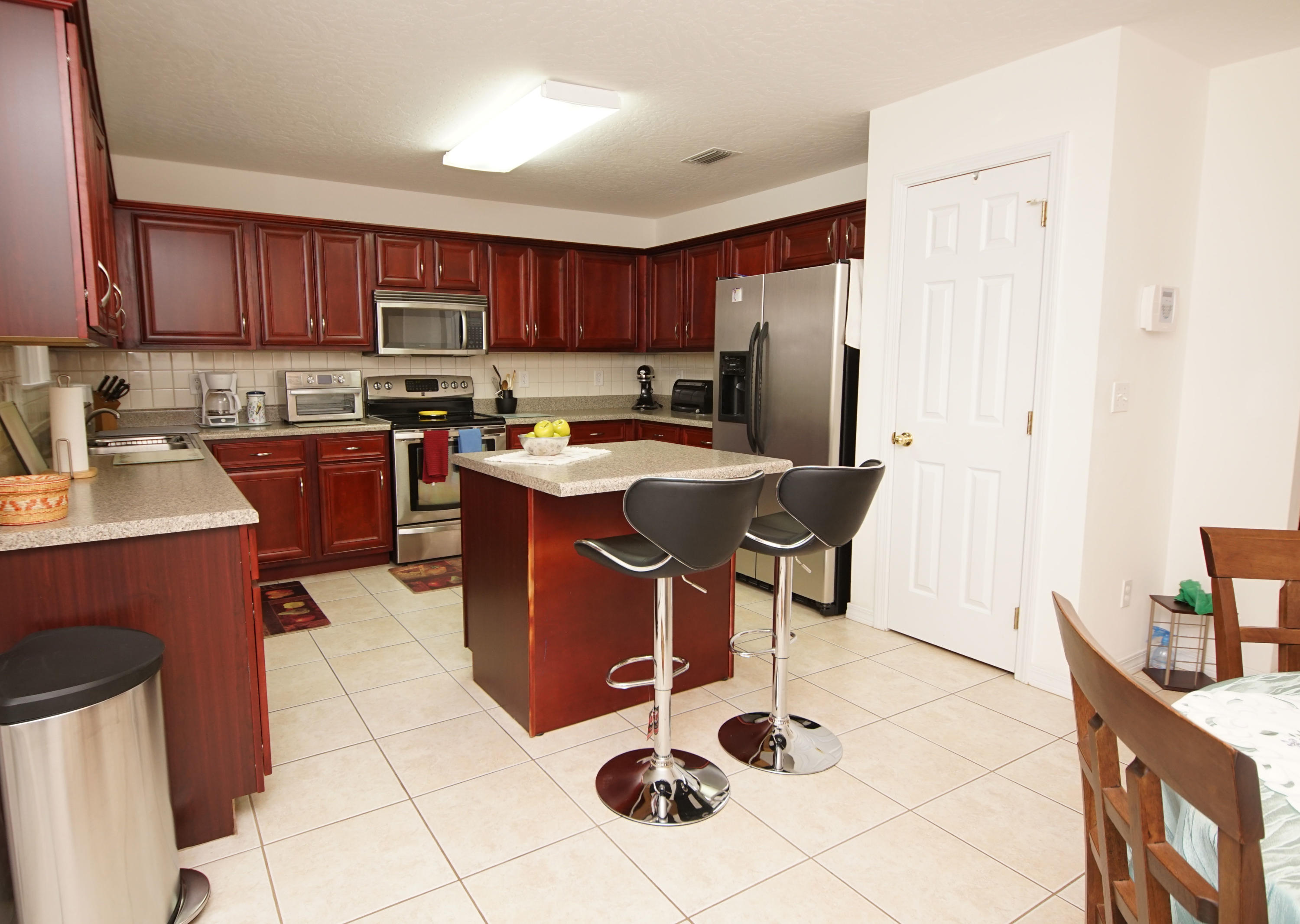 ELLIOTTS POINT - Residential